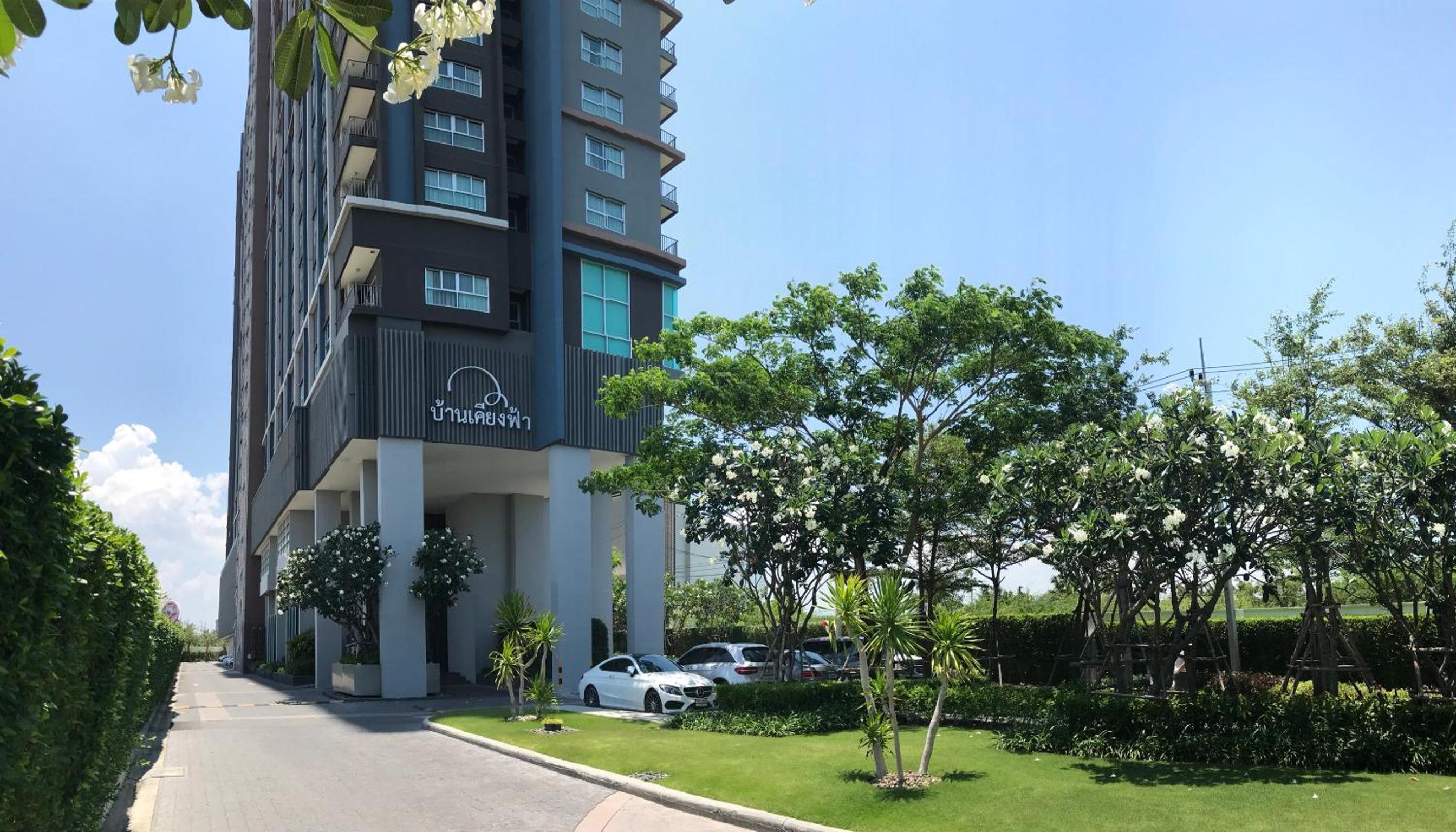 Apartment with Sea View - Photo 11
