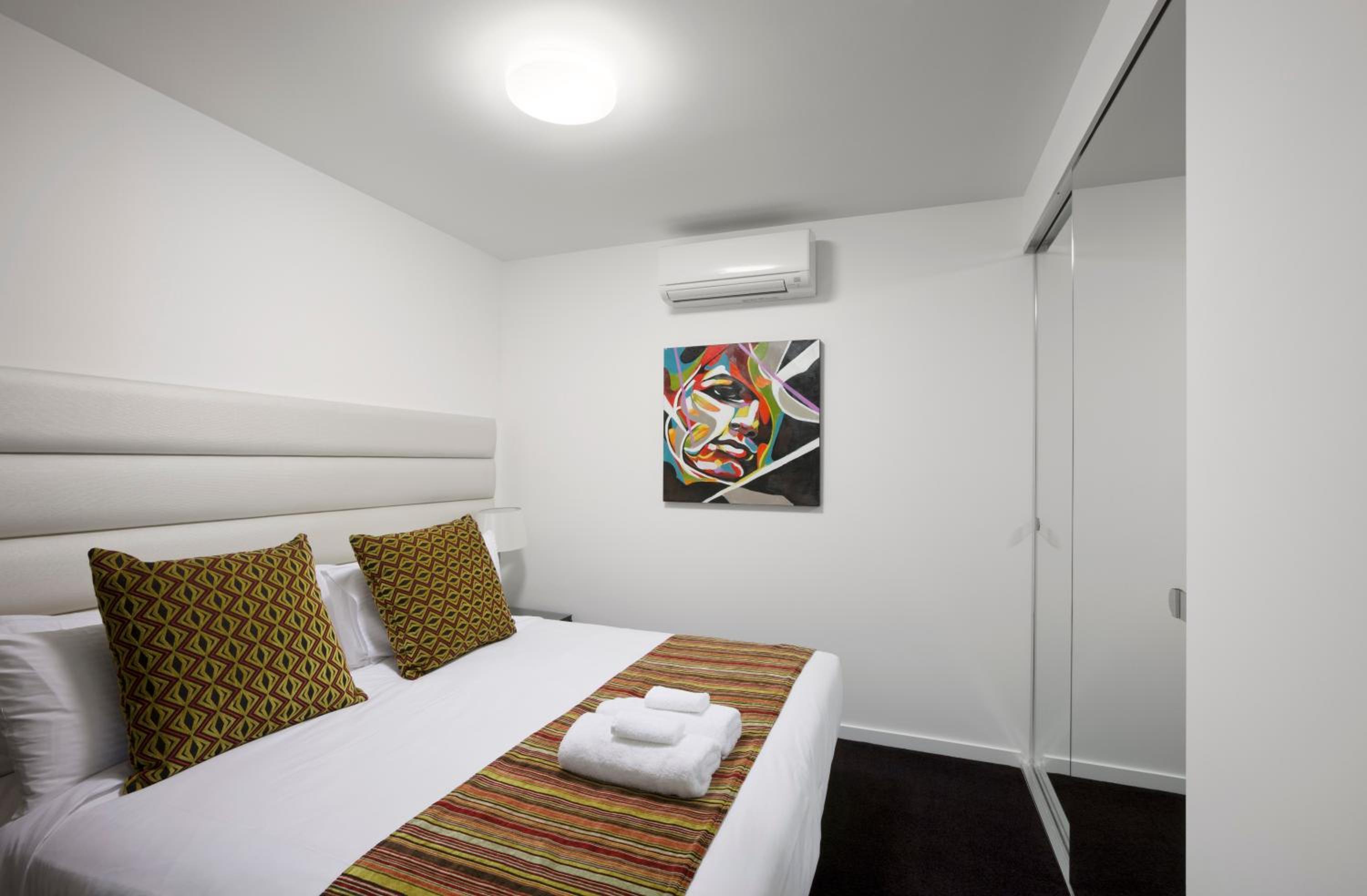 Two-Bedroom Apartment thumbnail 5