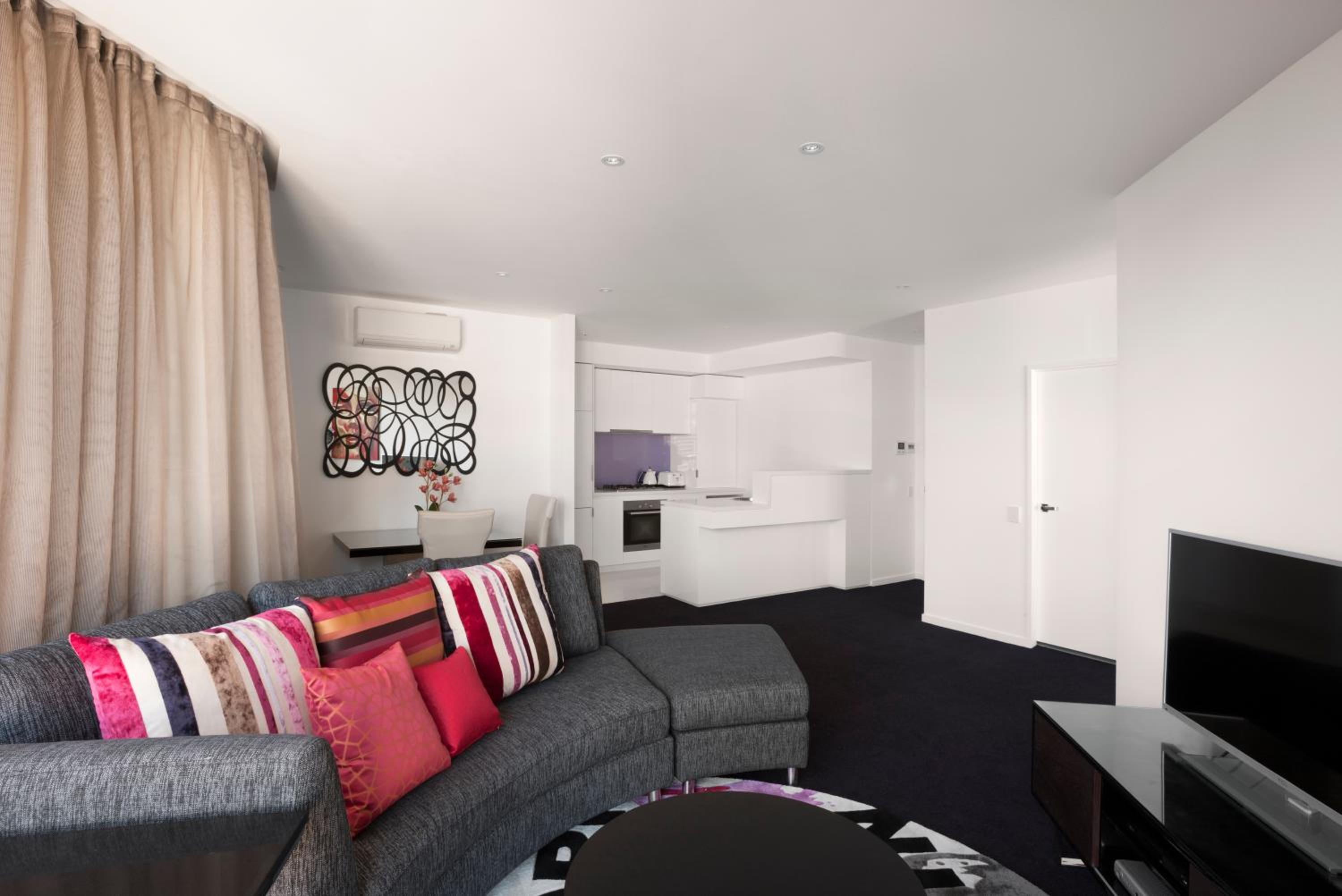 Two-Bedroom Apartment with Balcony and Water View