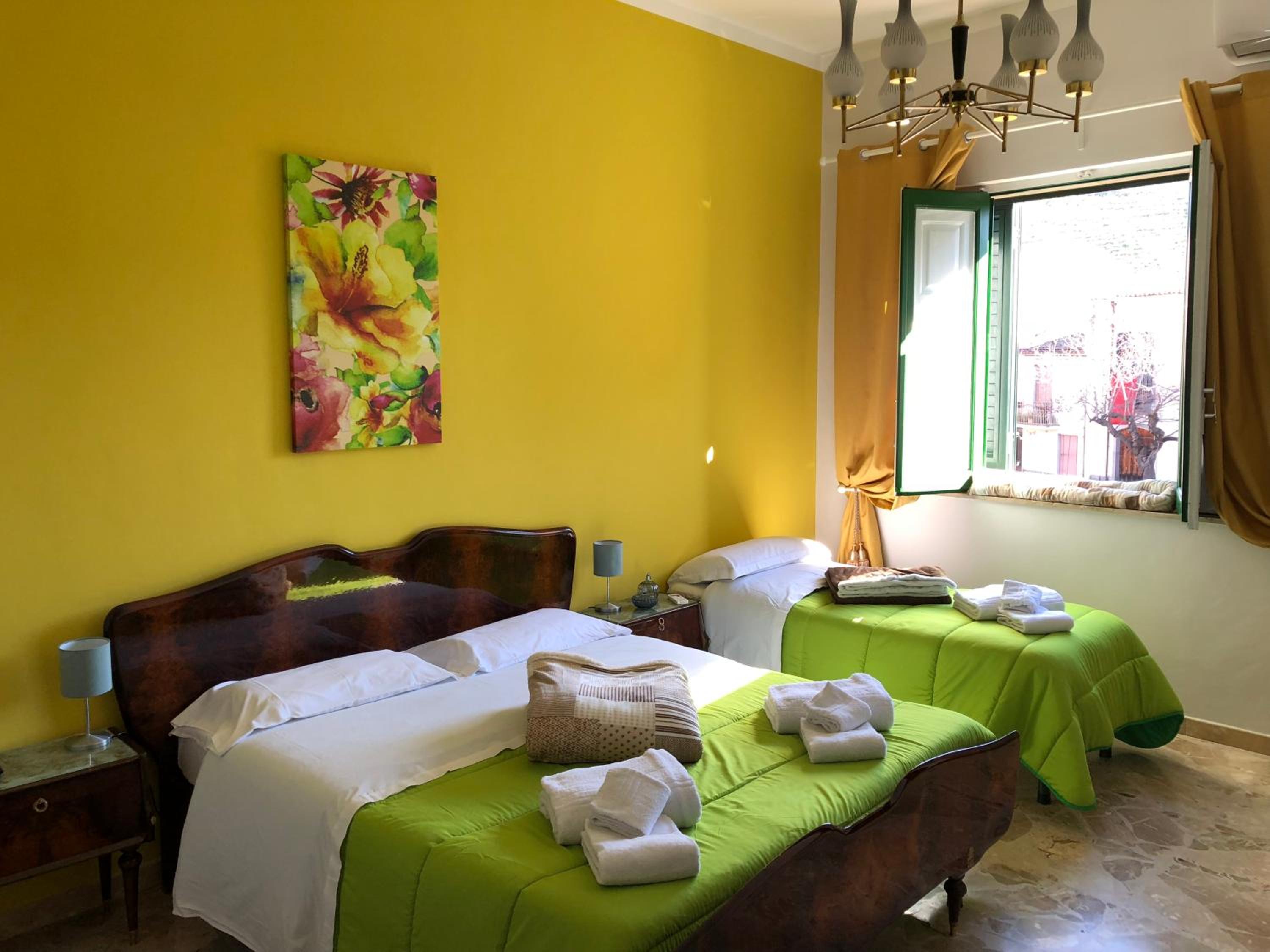 Triple Room with Private Bathroom photo 1
