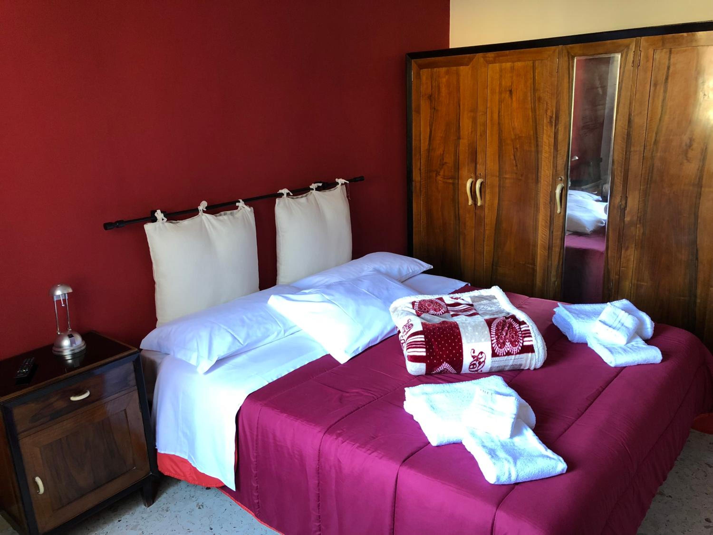 Quadruple Room with Private Bathroom photo 2
