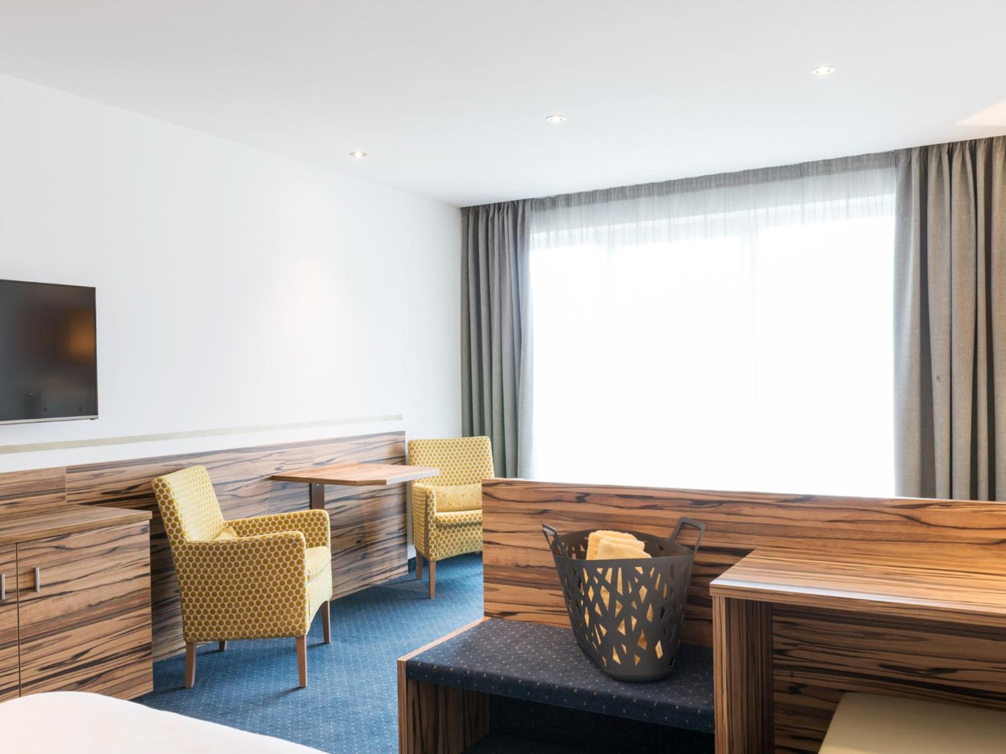 Deluxe Double Room with Balcony photo 1
