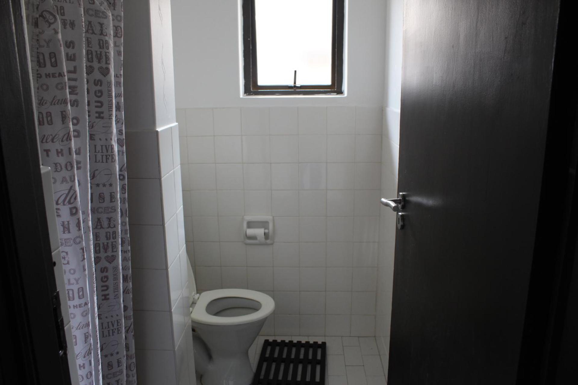 Three-Bedroom House - Photo 5