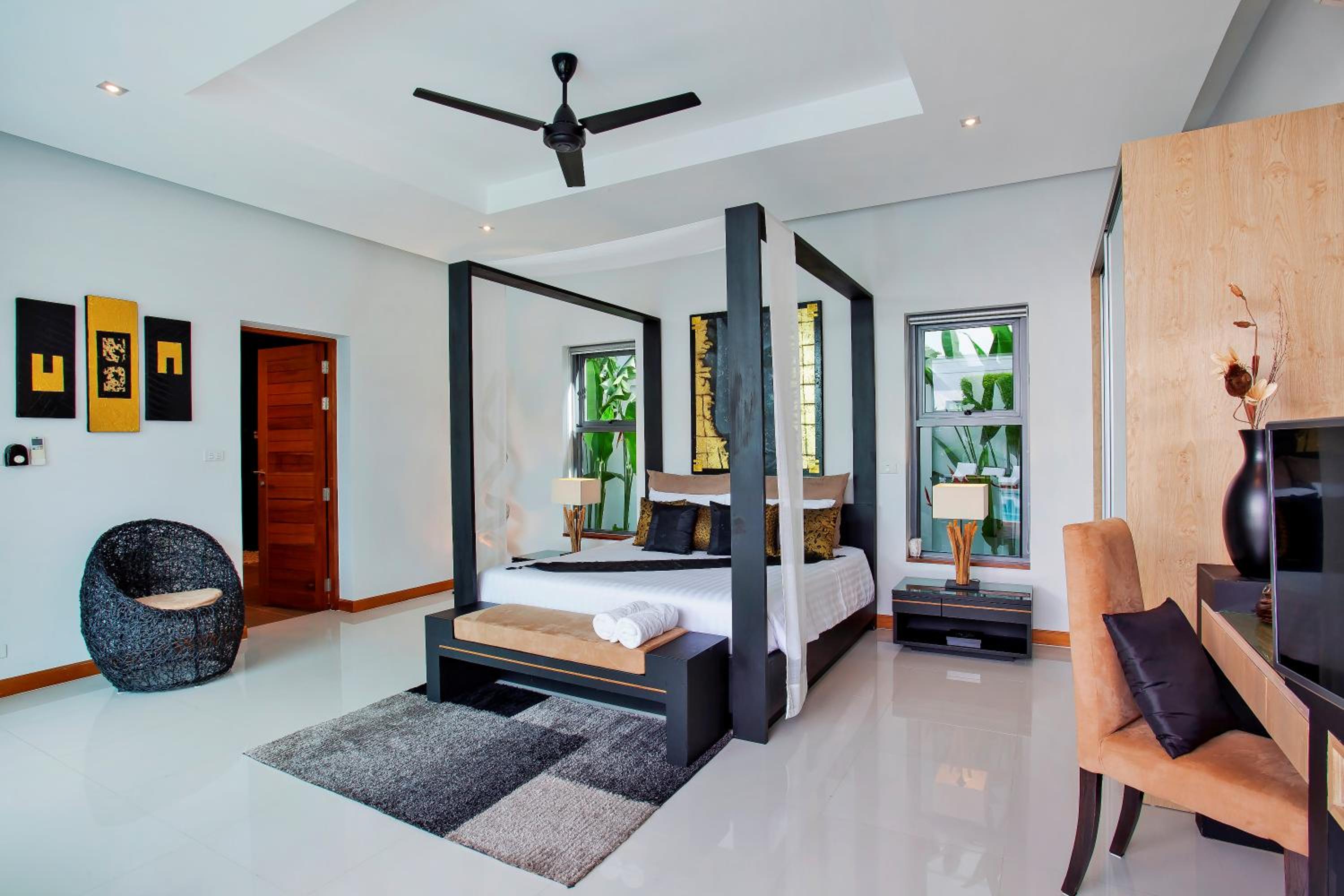 Villa photo 3