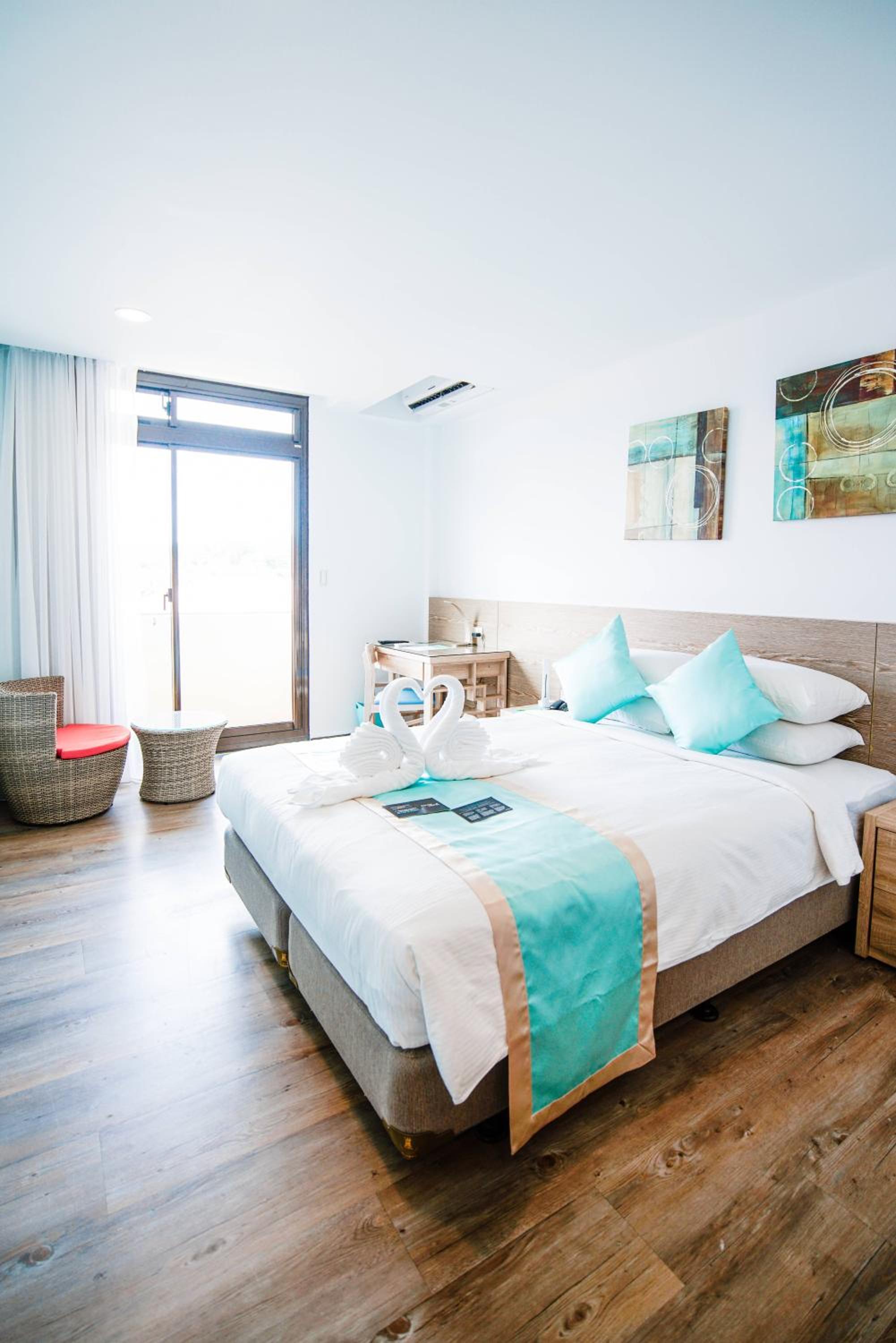 Twin Room with Balcony photo 2