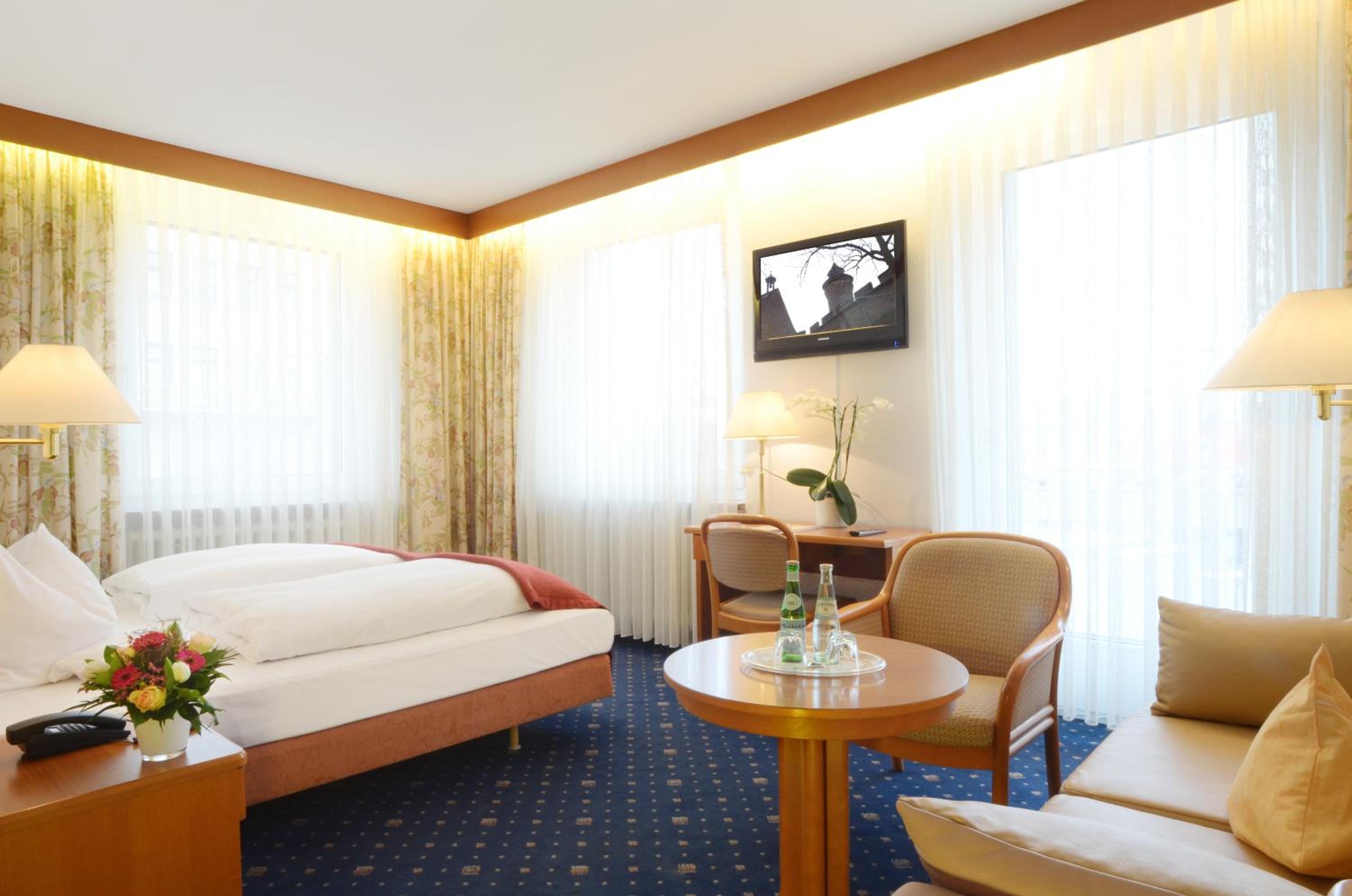Double Room - Photo 6