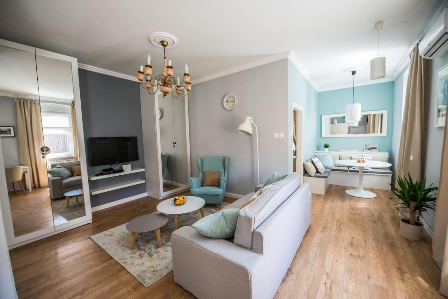 Superior Apartment