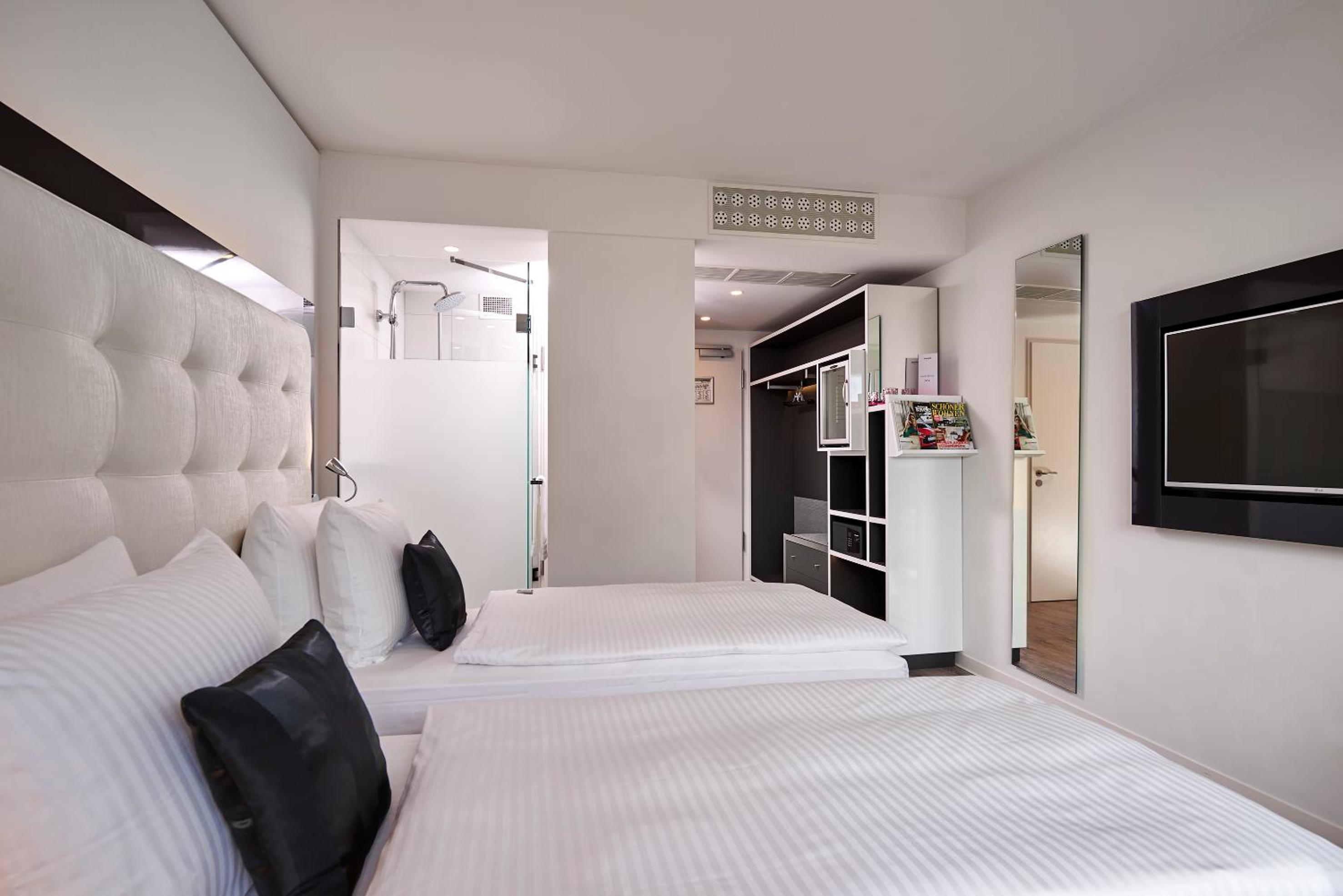 The INNSIDE Room