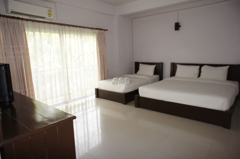Triple Room, Balcony photo 1