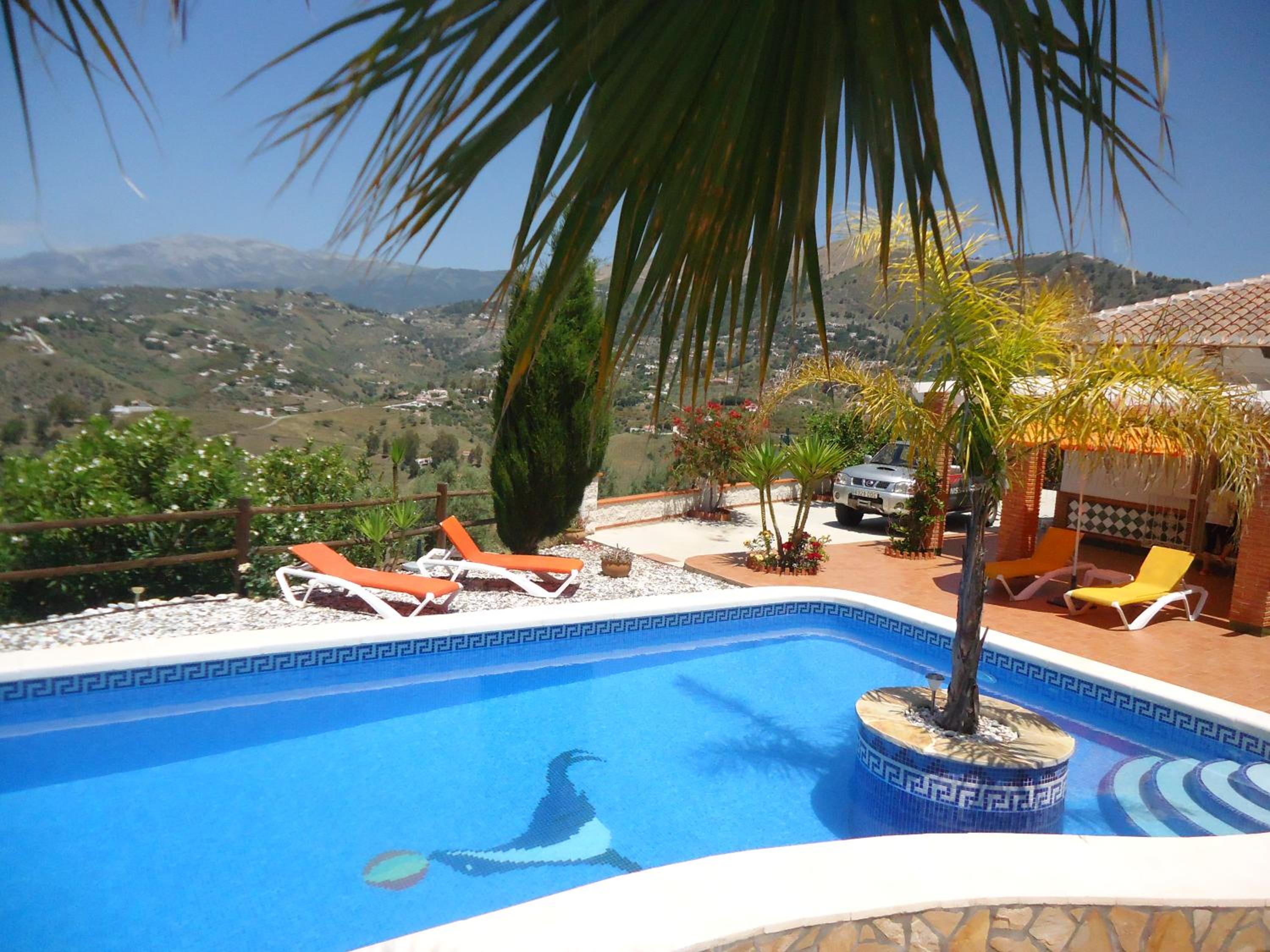 Villa with Private Pool photo 3