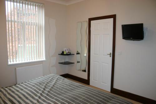 Double Room - Photo 2