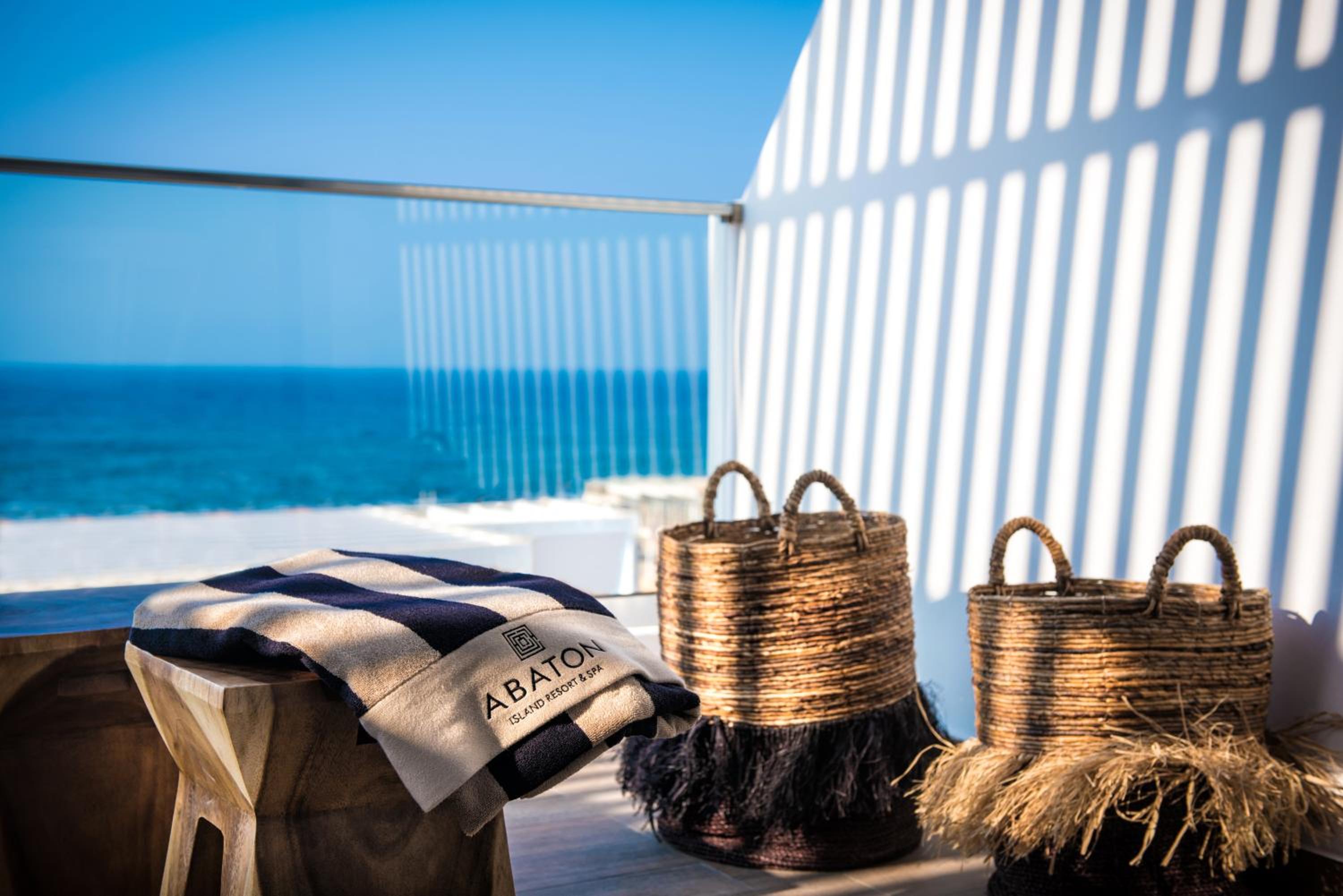 Thalassa Deluxe Guestroom - Sea Front