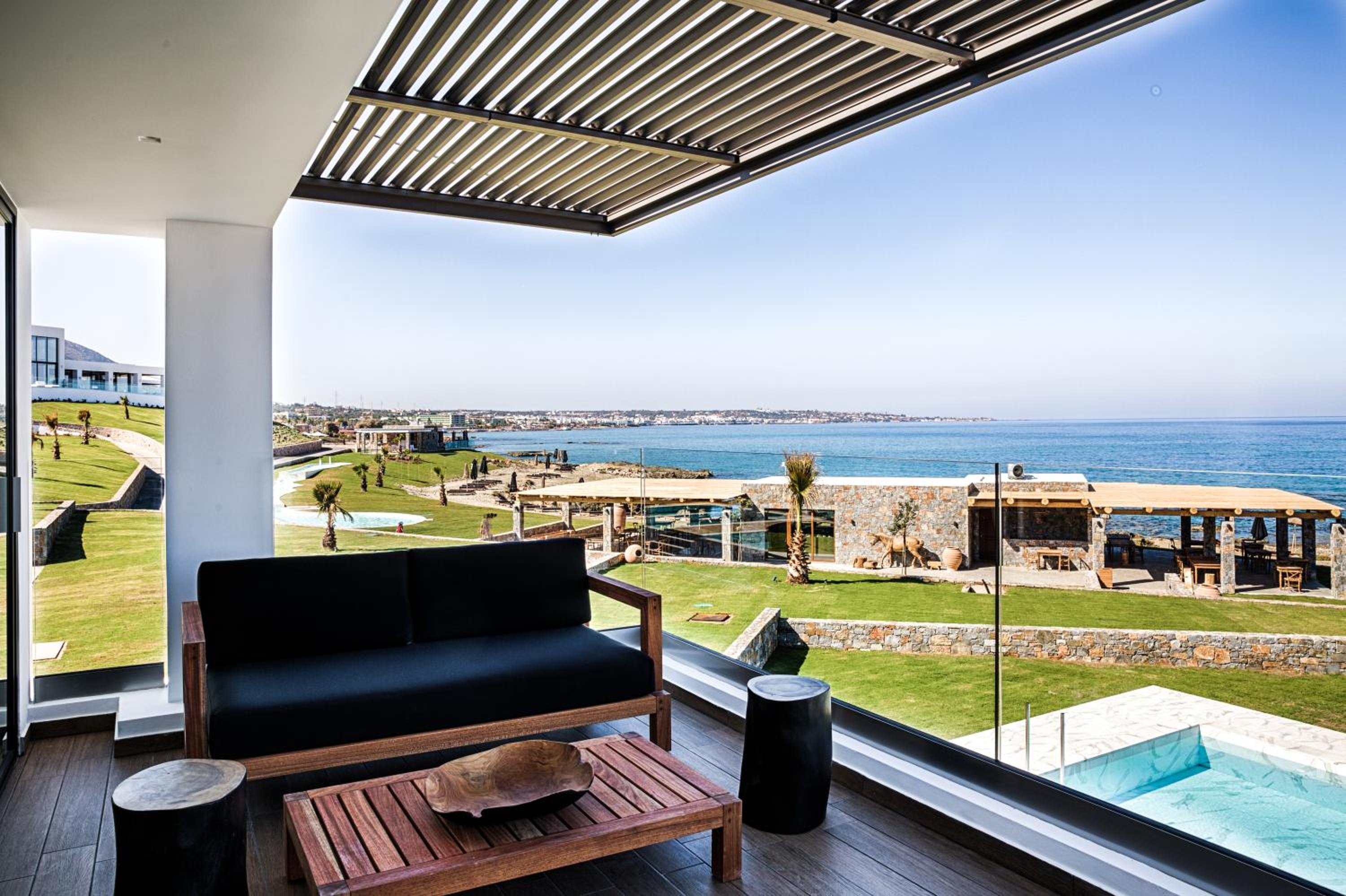 Dream Villa with Private Pool - Beach Front thumbnail 6