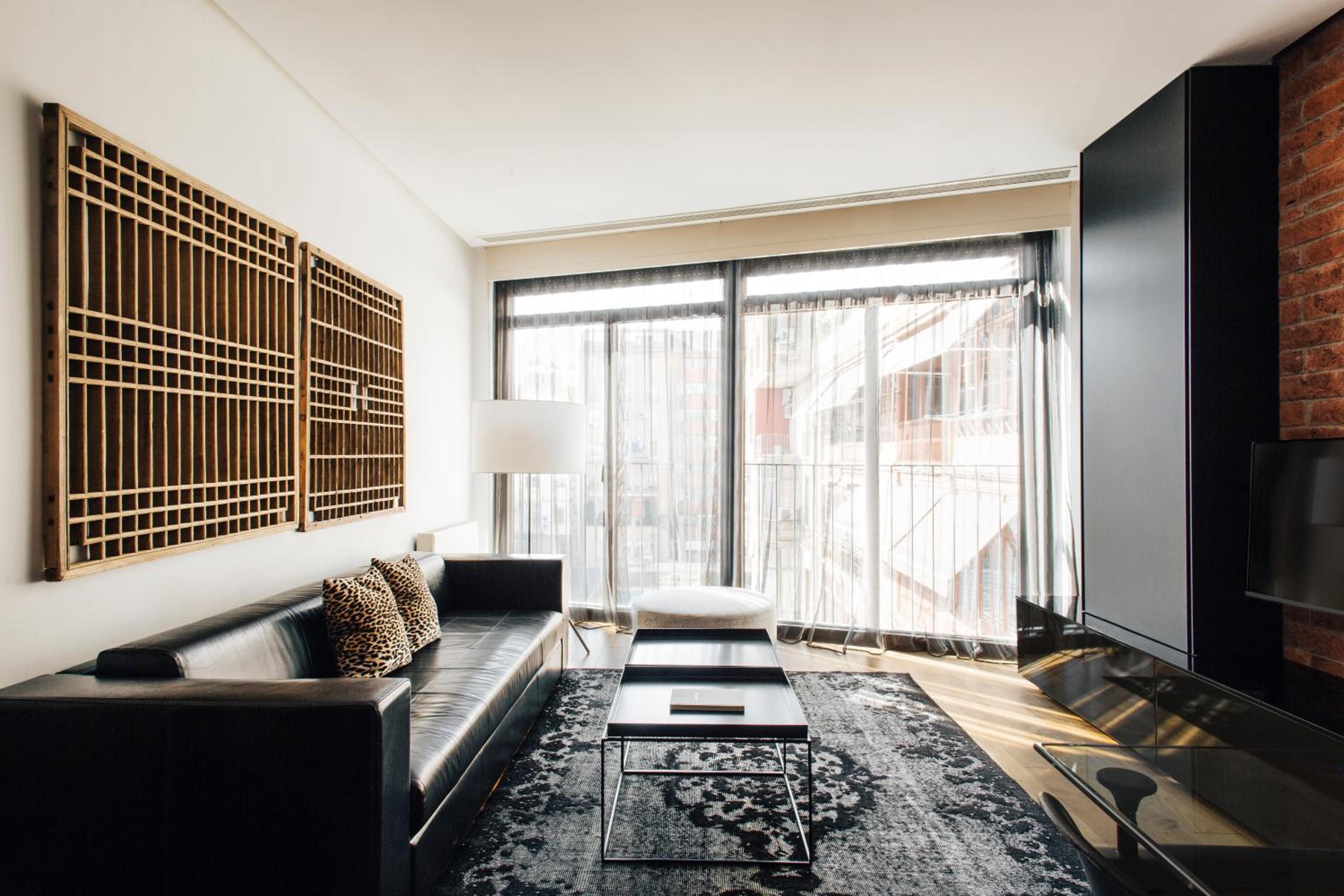Family Apartment photo 2