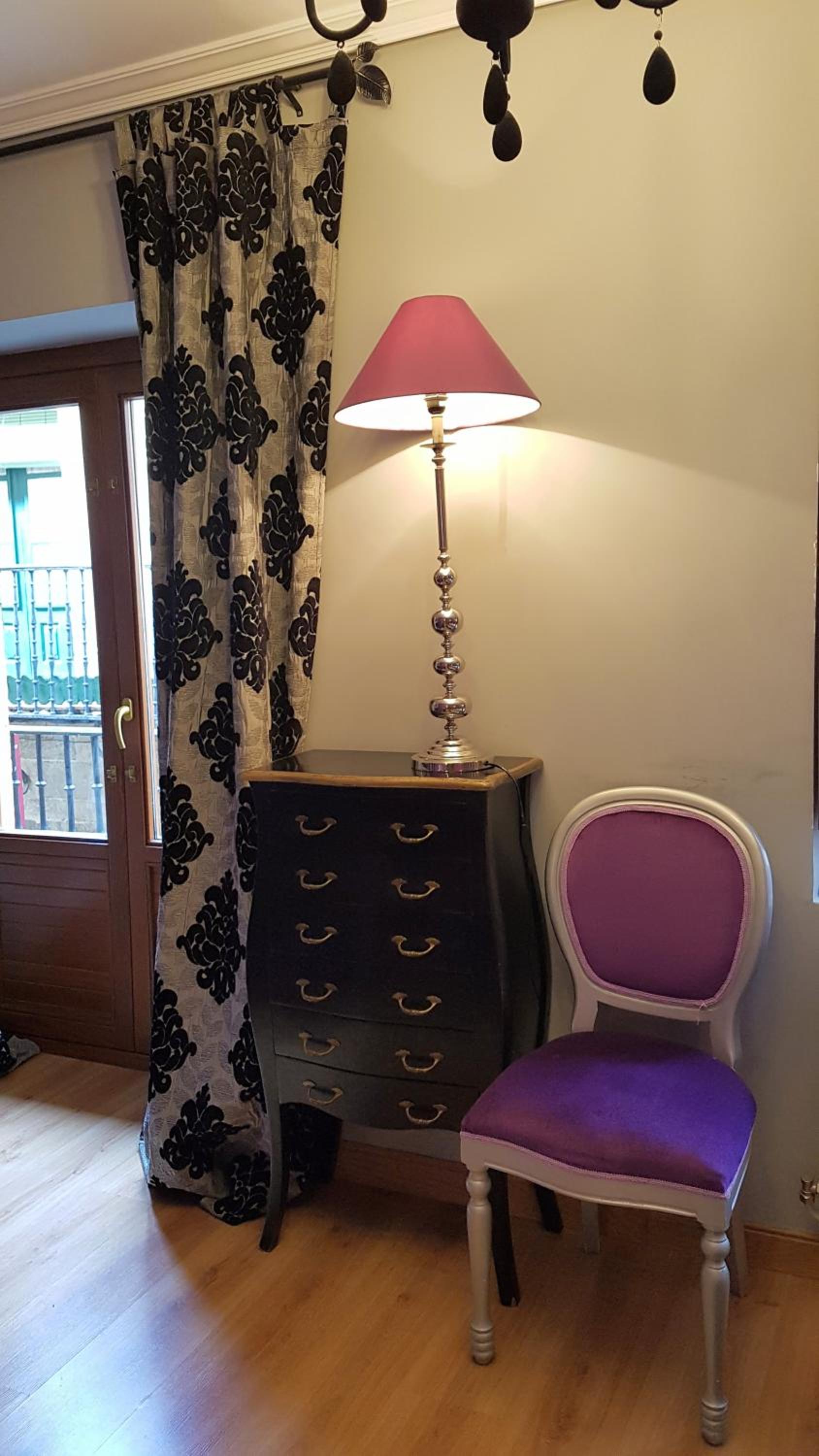 Triple Room with Private Bathroom and Balcony - Photo 30