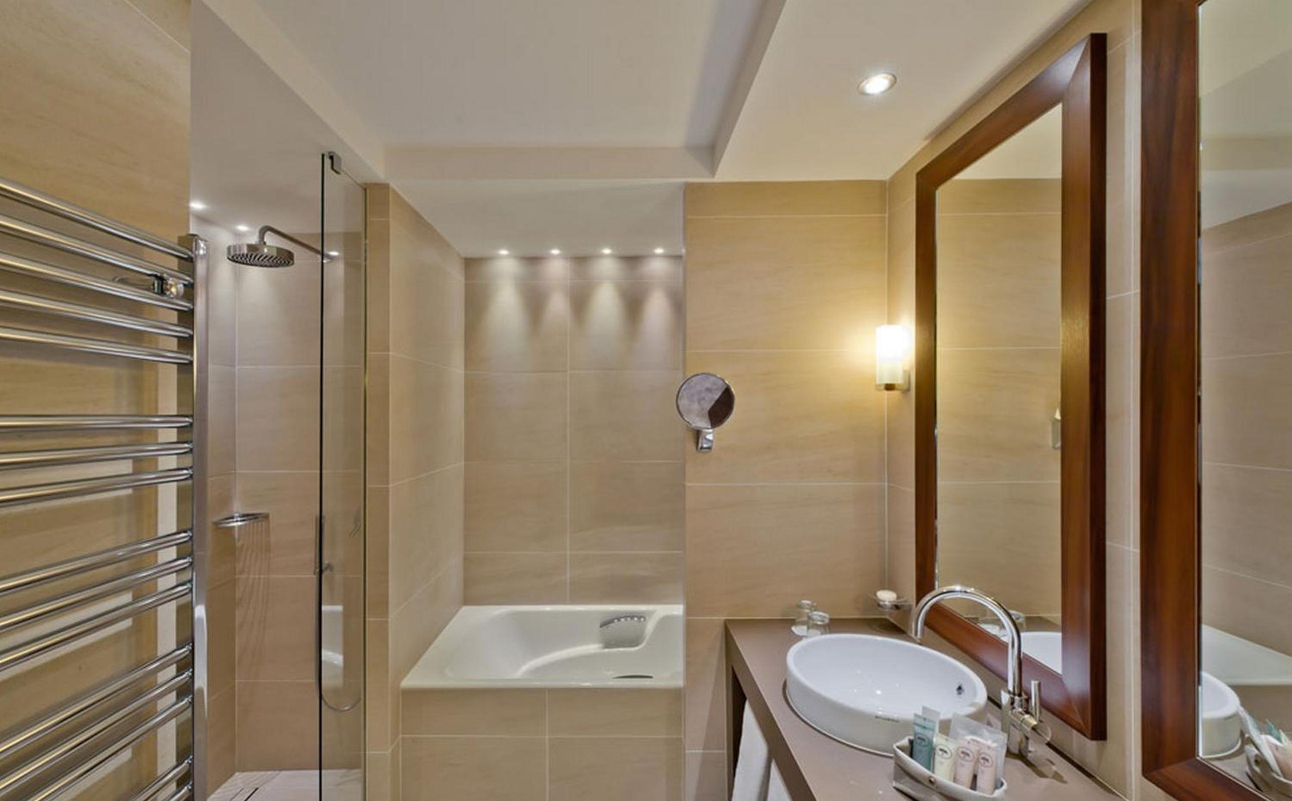 Premium Double or Twin Room with Sea View - Photo 3