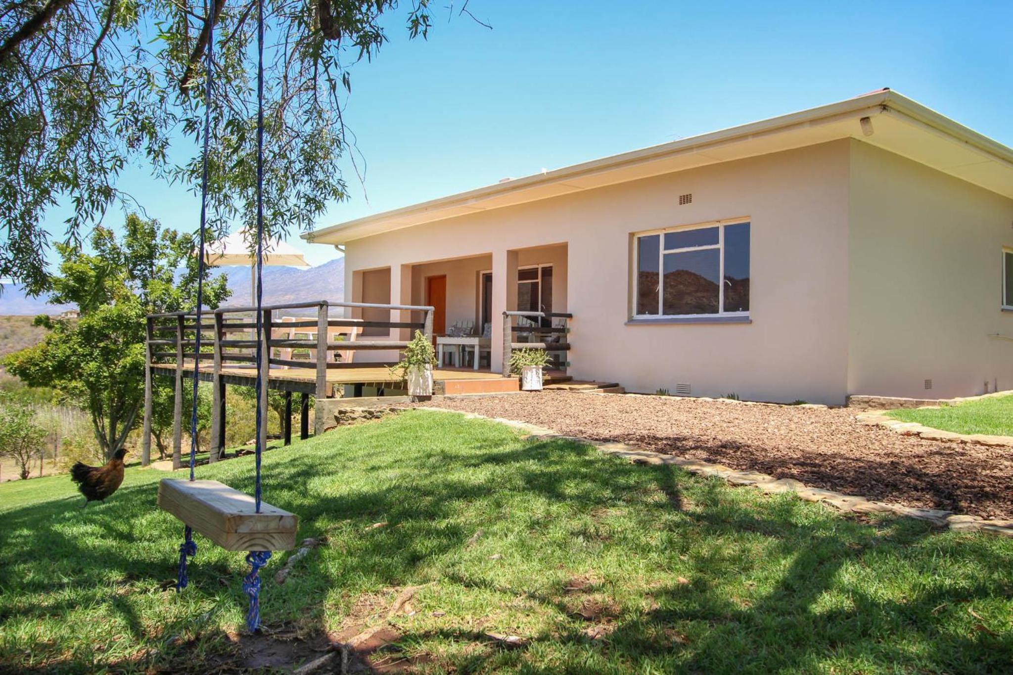 Three-Bedroom Vacation Home  photo 2