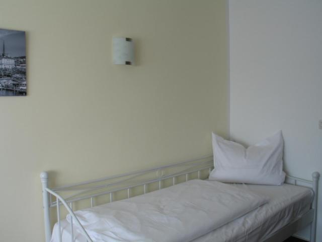 Double Or Twin Room - Photo 1