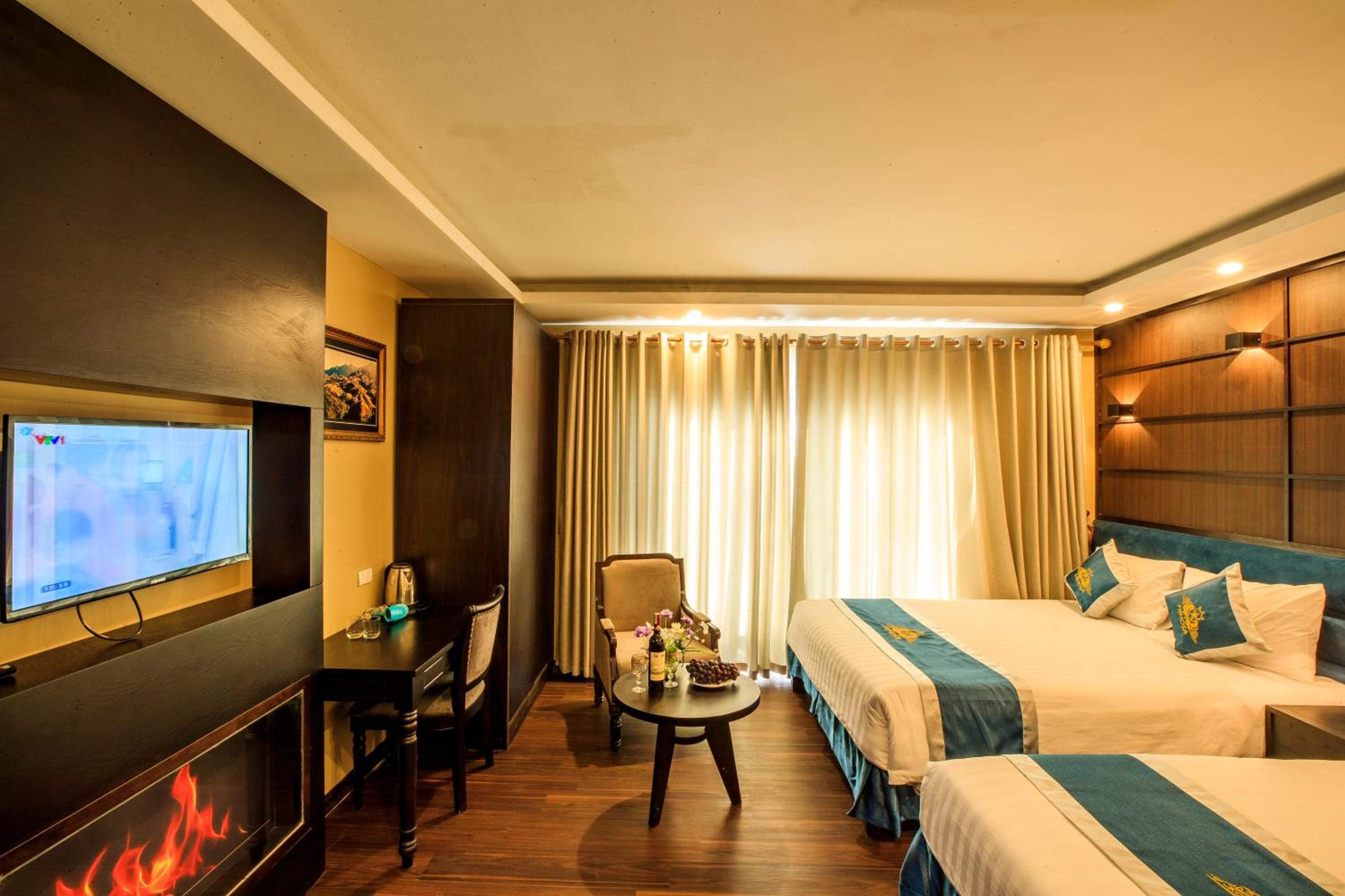 Standard King Room photo 1