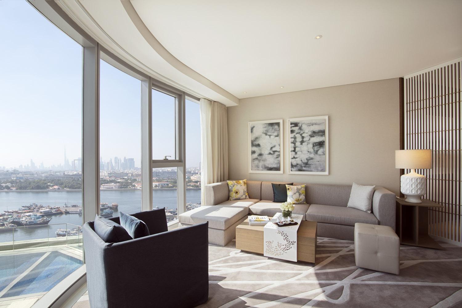 One Bedroom Suite with Lounge Access
