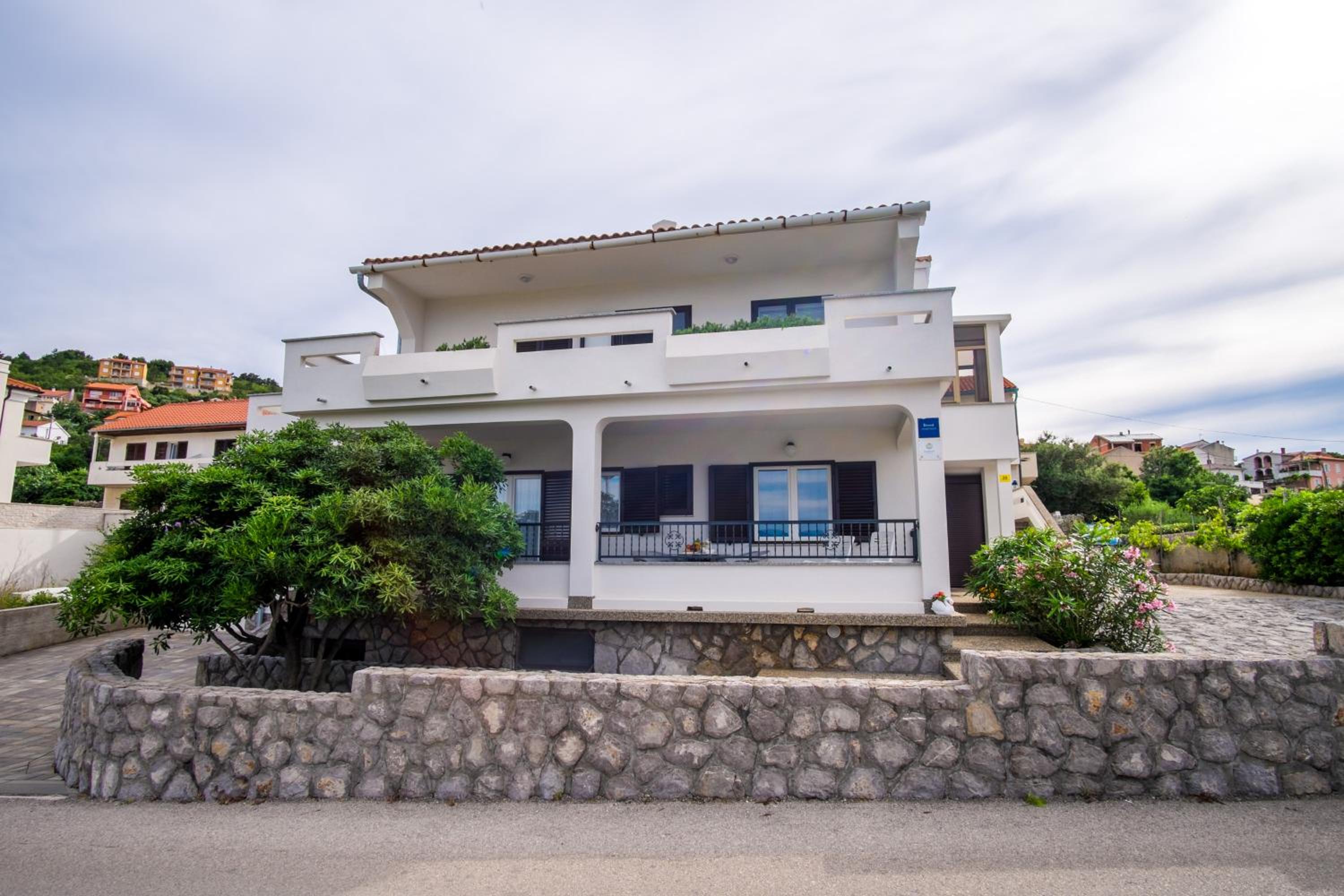 One Bedroom Apartment with Terrace and Sea View photo 2