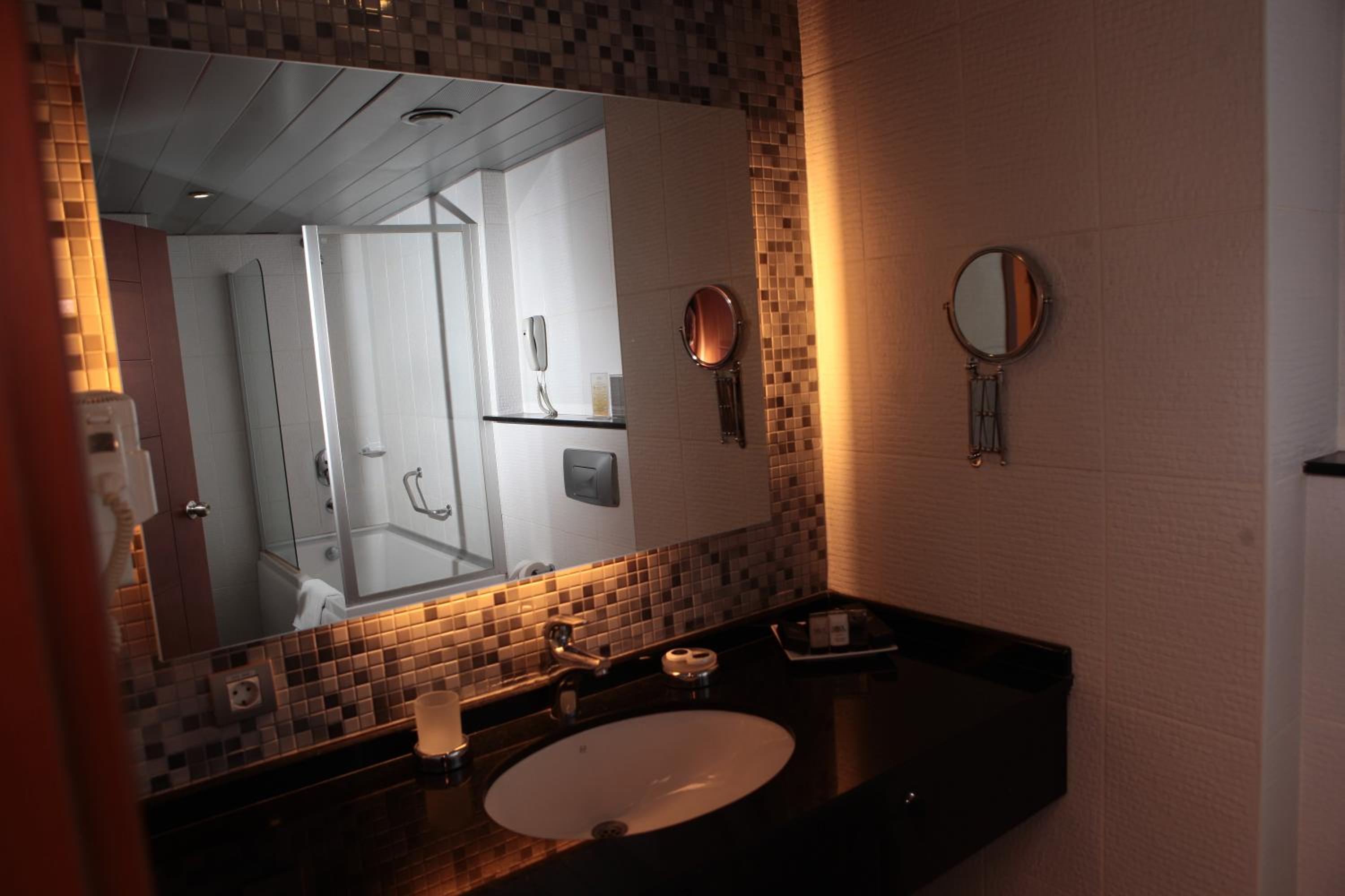Large Double Room photo 3