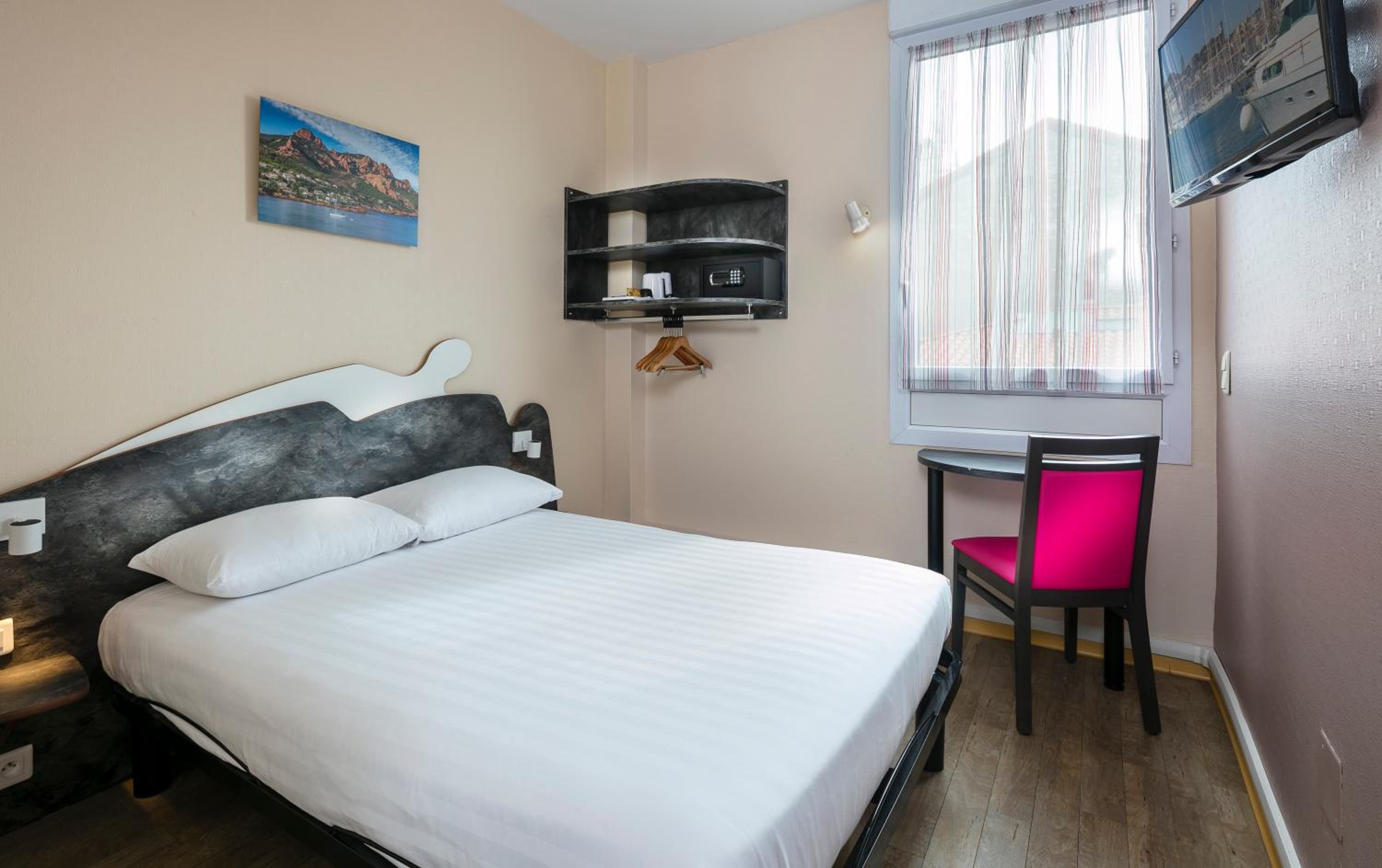 Economy Double Room - Photo 1