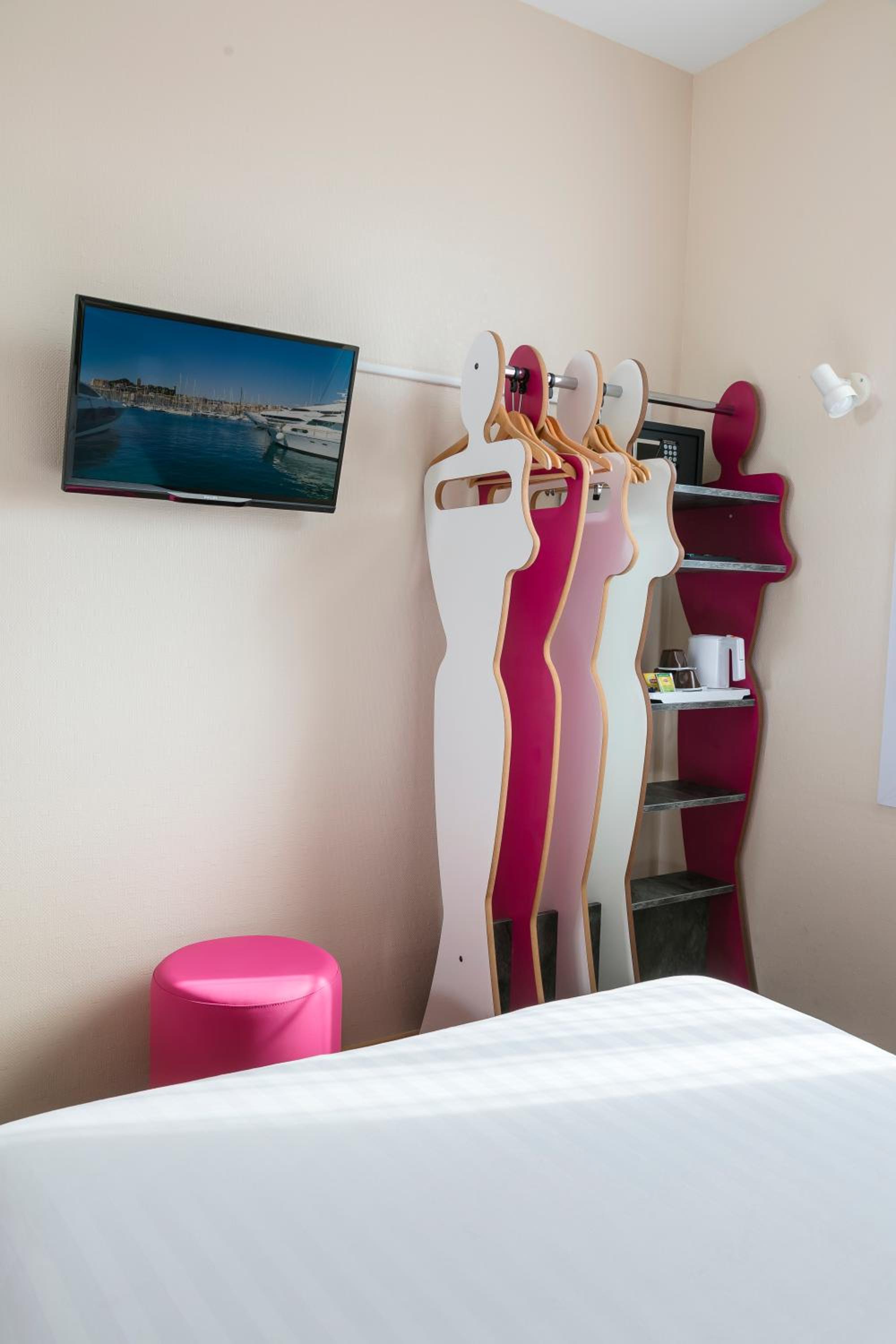 Standard Double Room - Photo 2