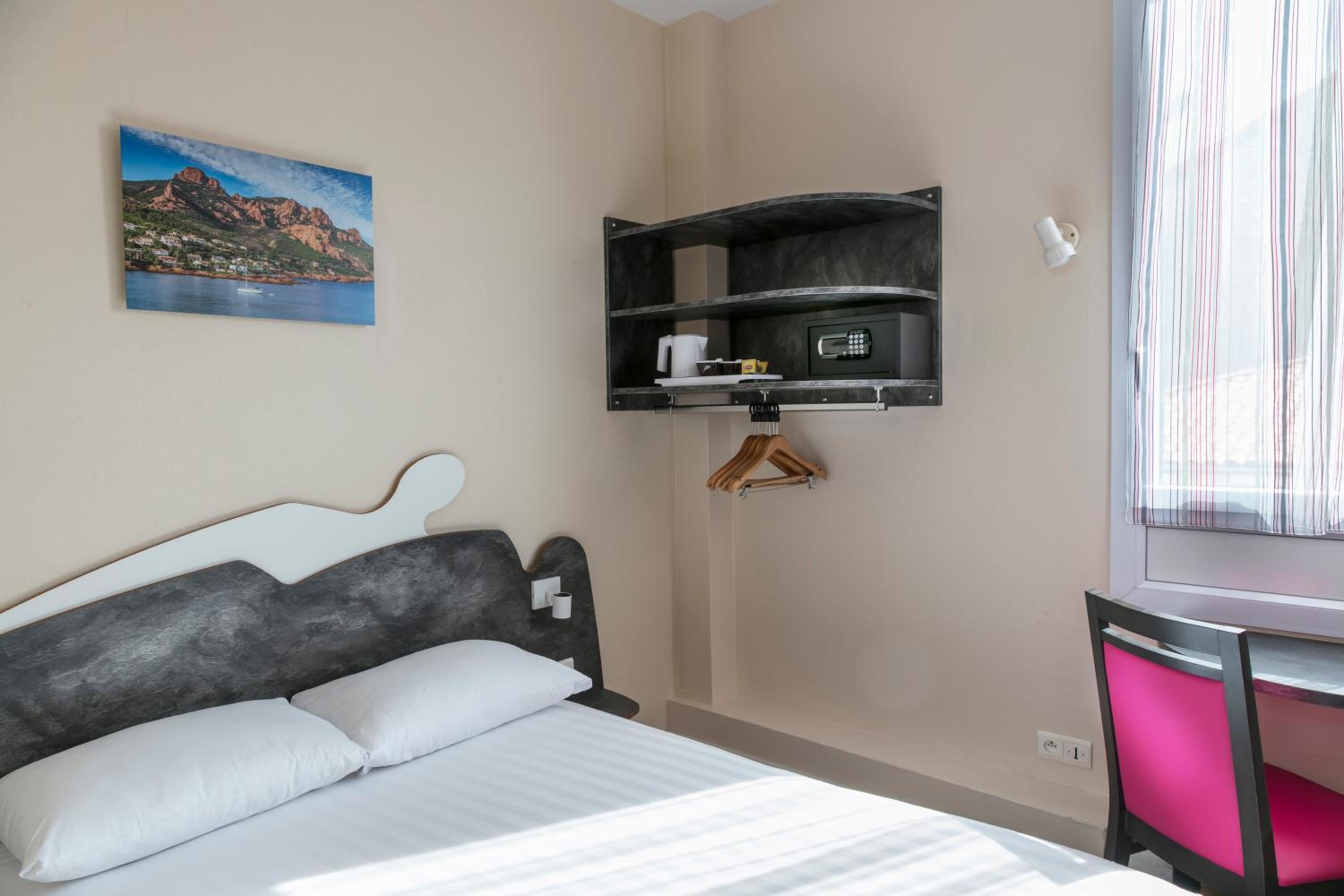 Economy Double Room - Photo 2