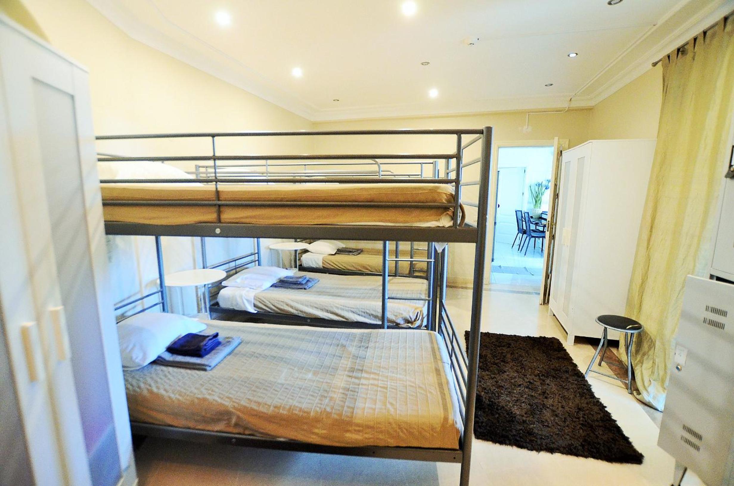 Bed in 8-Bed Mixed Dormitory Room