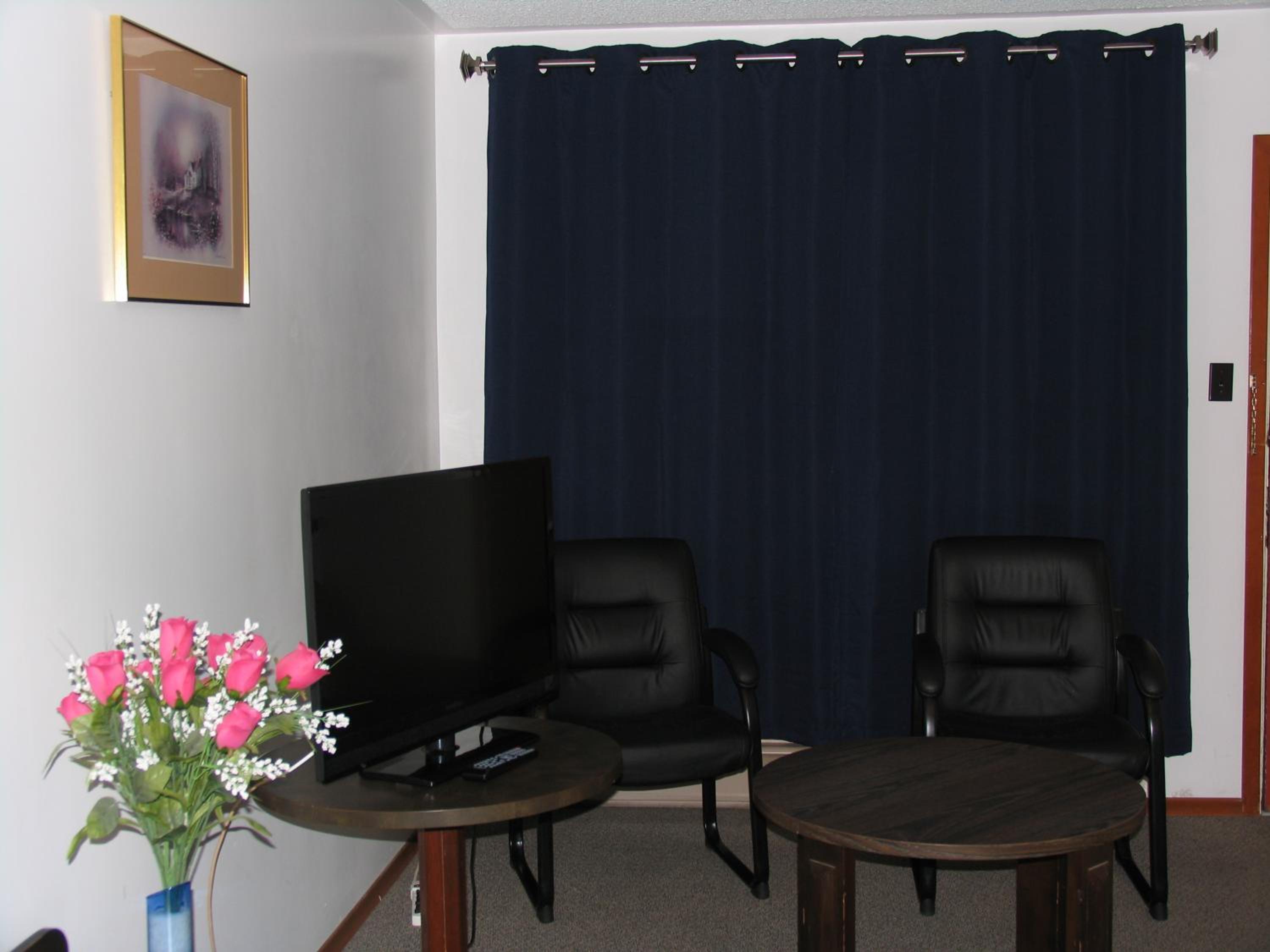 Queen Room - Photo 7
