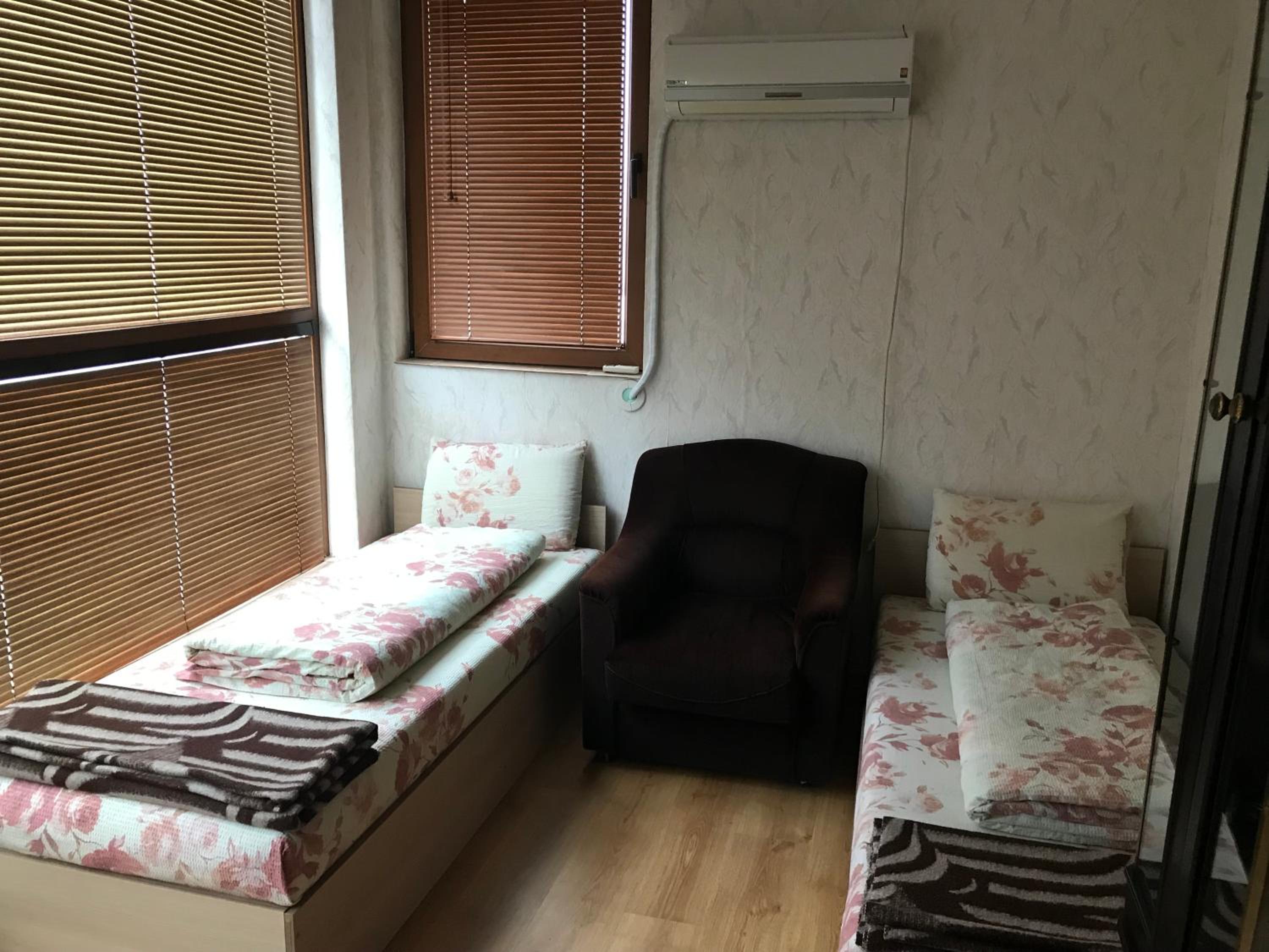 Two-Bedroom Apartment - Photo 4
