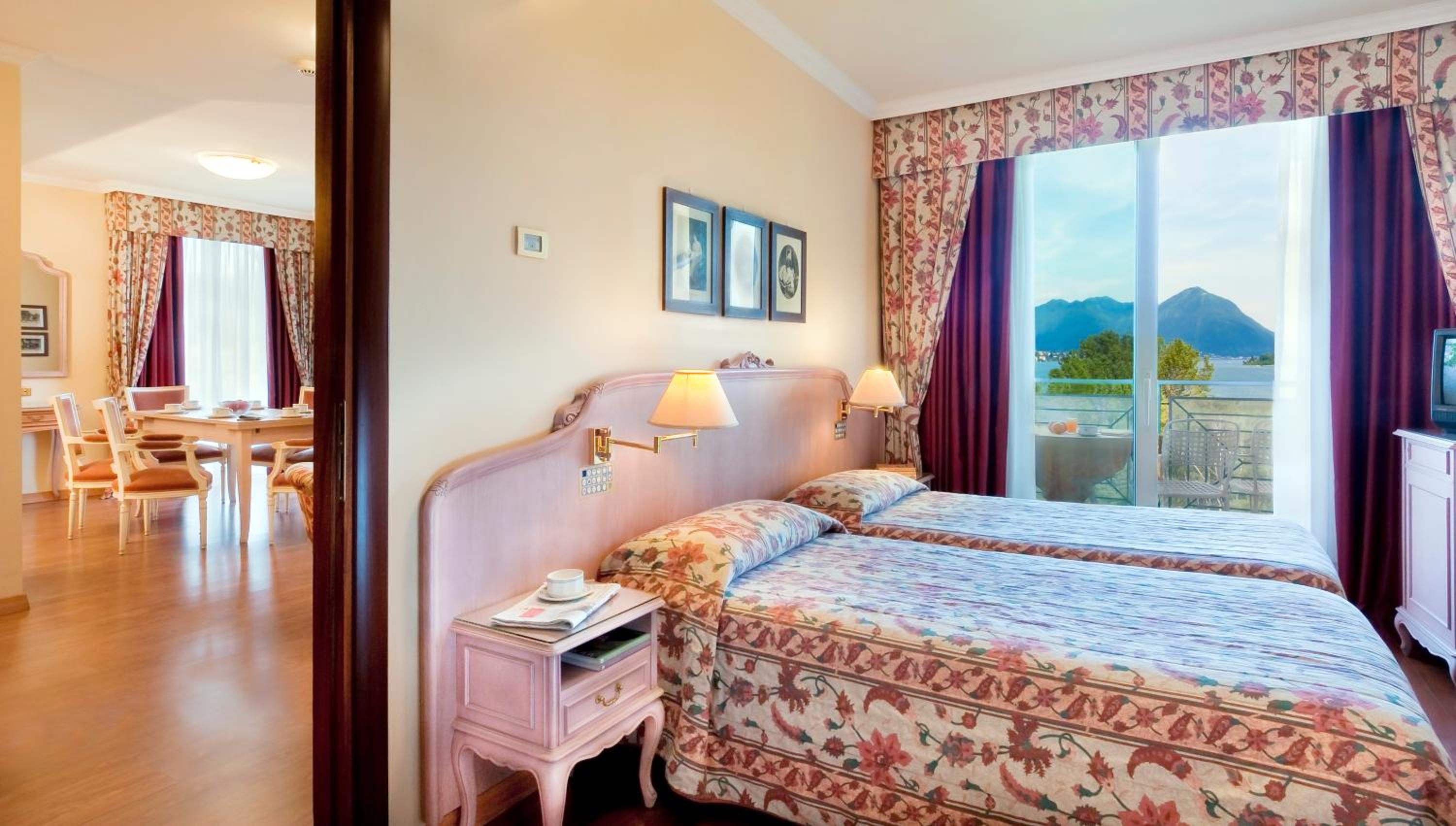 Three-Bedroom Apartment with Lake View photo 3