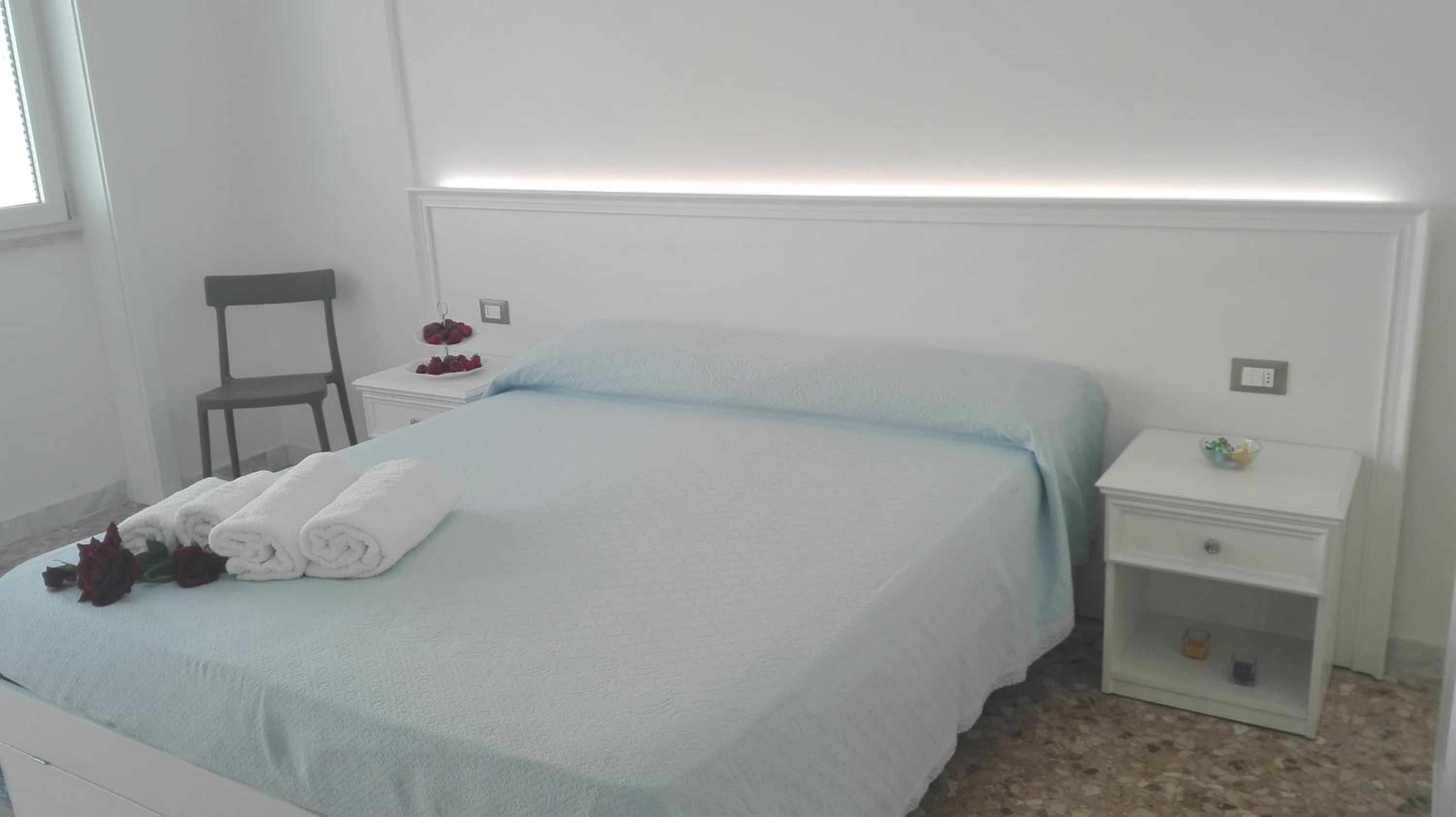 Double Room with Extra Bed - Photo 28