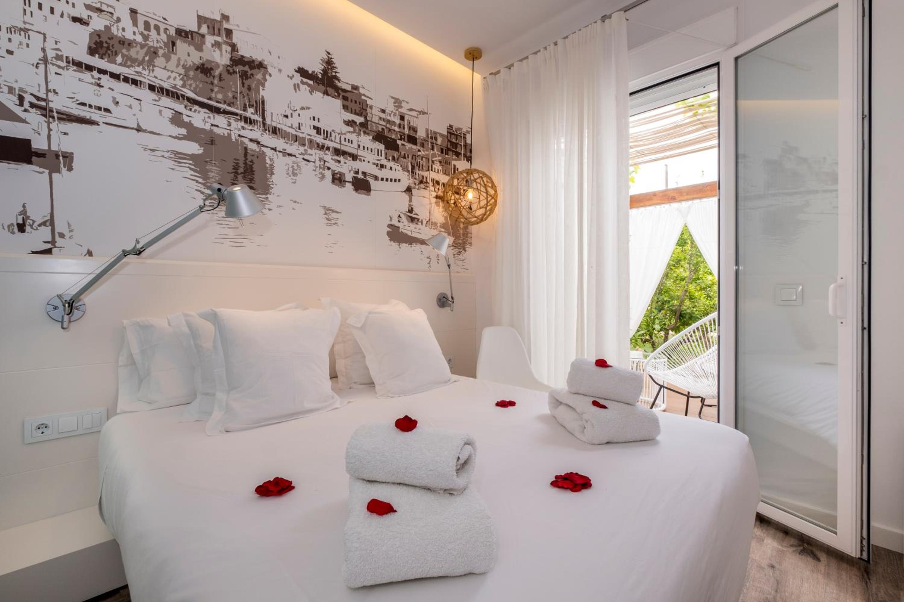 Double Room with Terrace photo 2