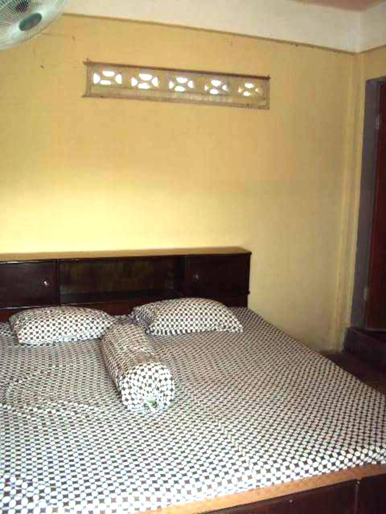 Standard Double Room with Fan - Photo 4