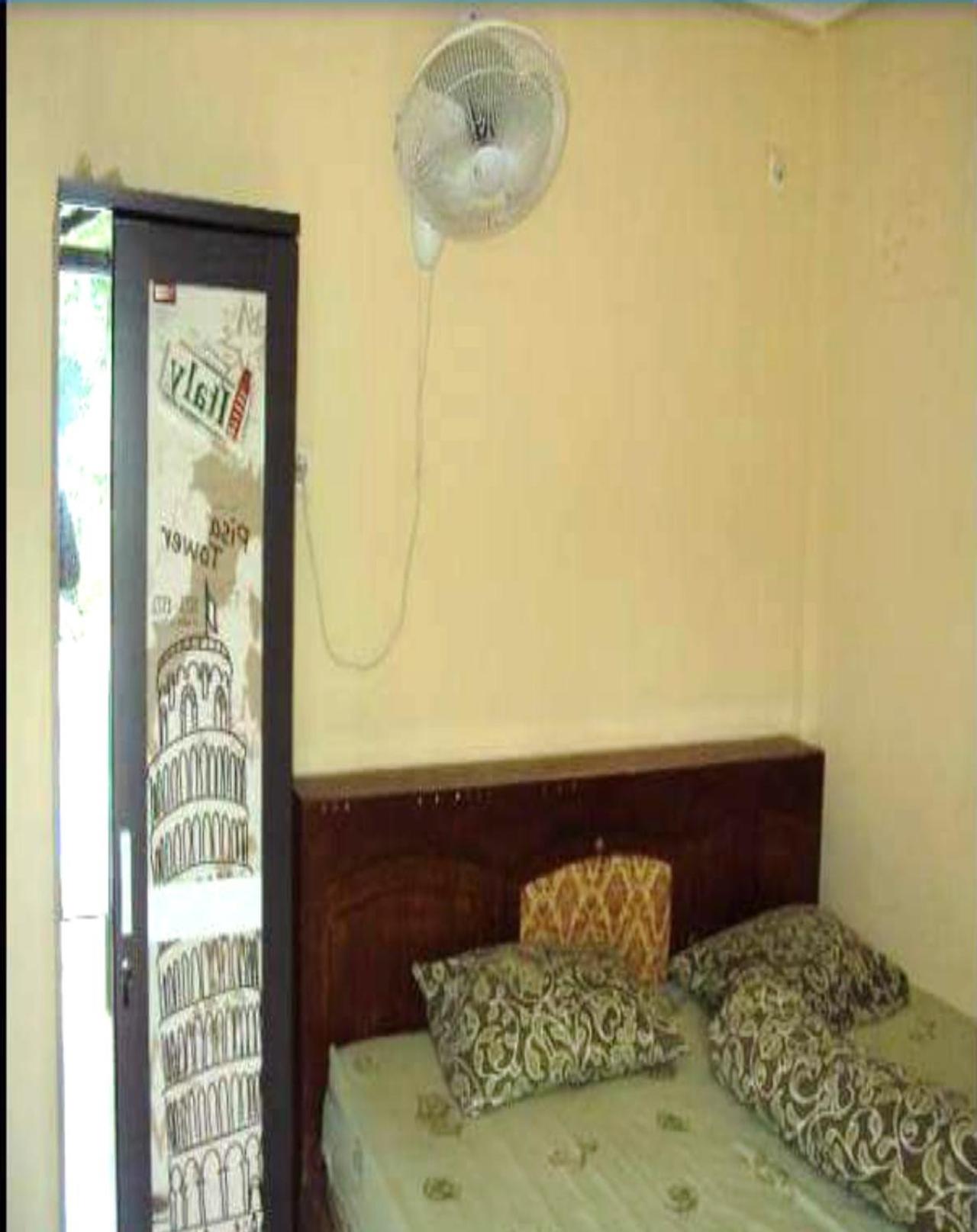 Standard Double Room with Fan - Photo 3