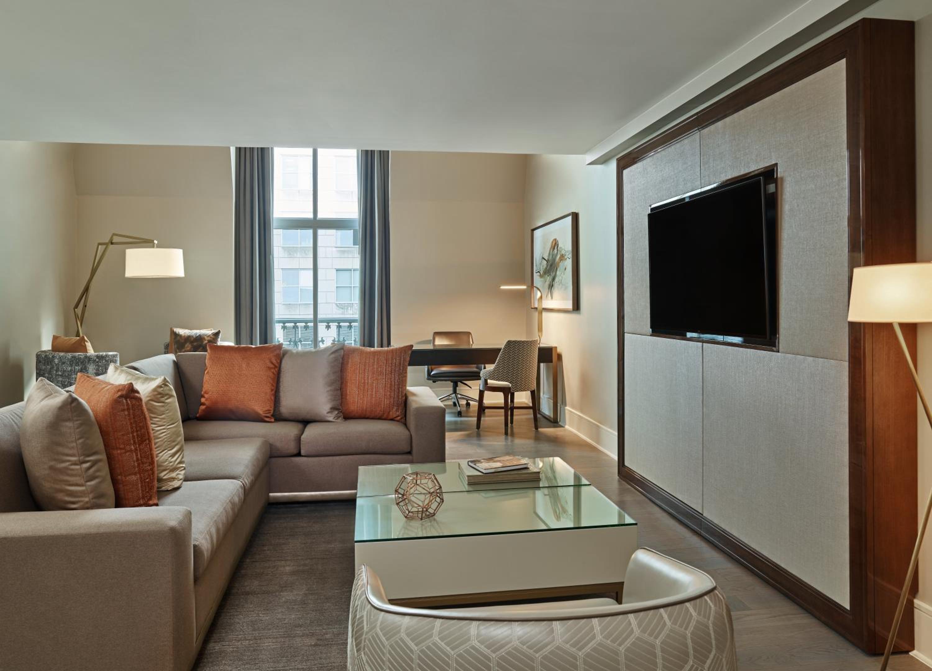Loft Suite - Photo 4