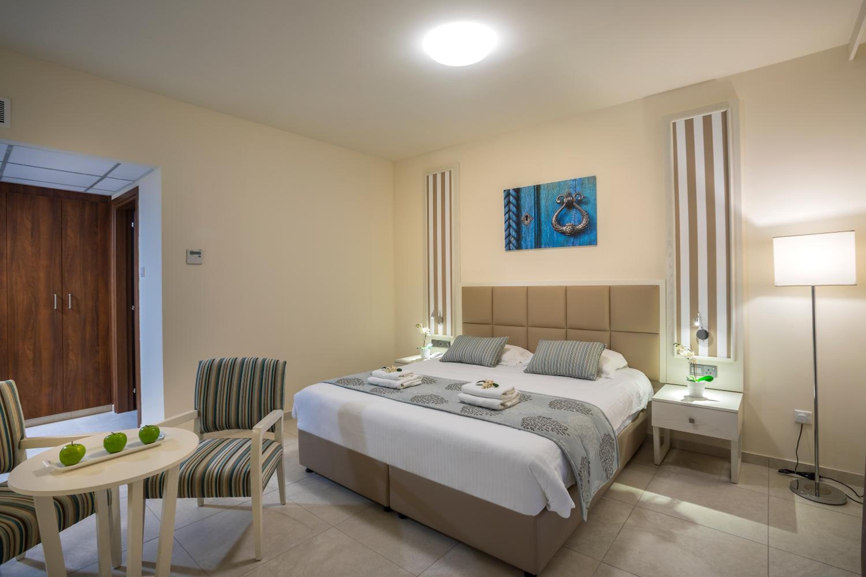 Deluxe Double Room with Sea View - Photo 2
