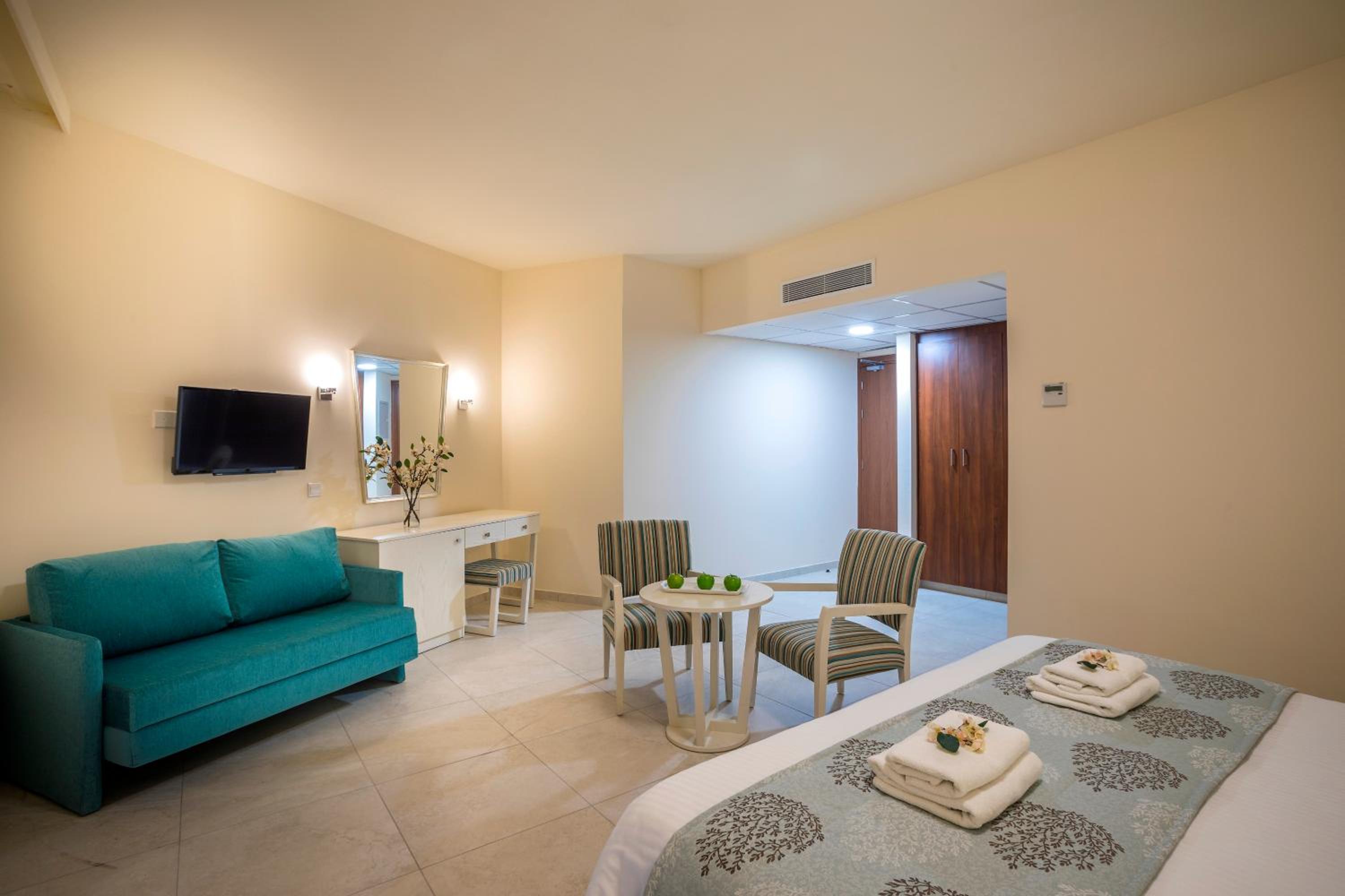 Deluxe Double Room with Sea View - Photo 1