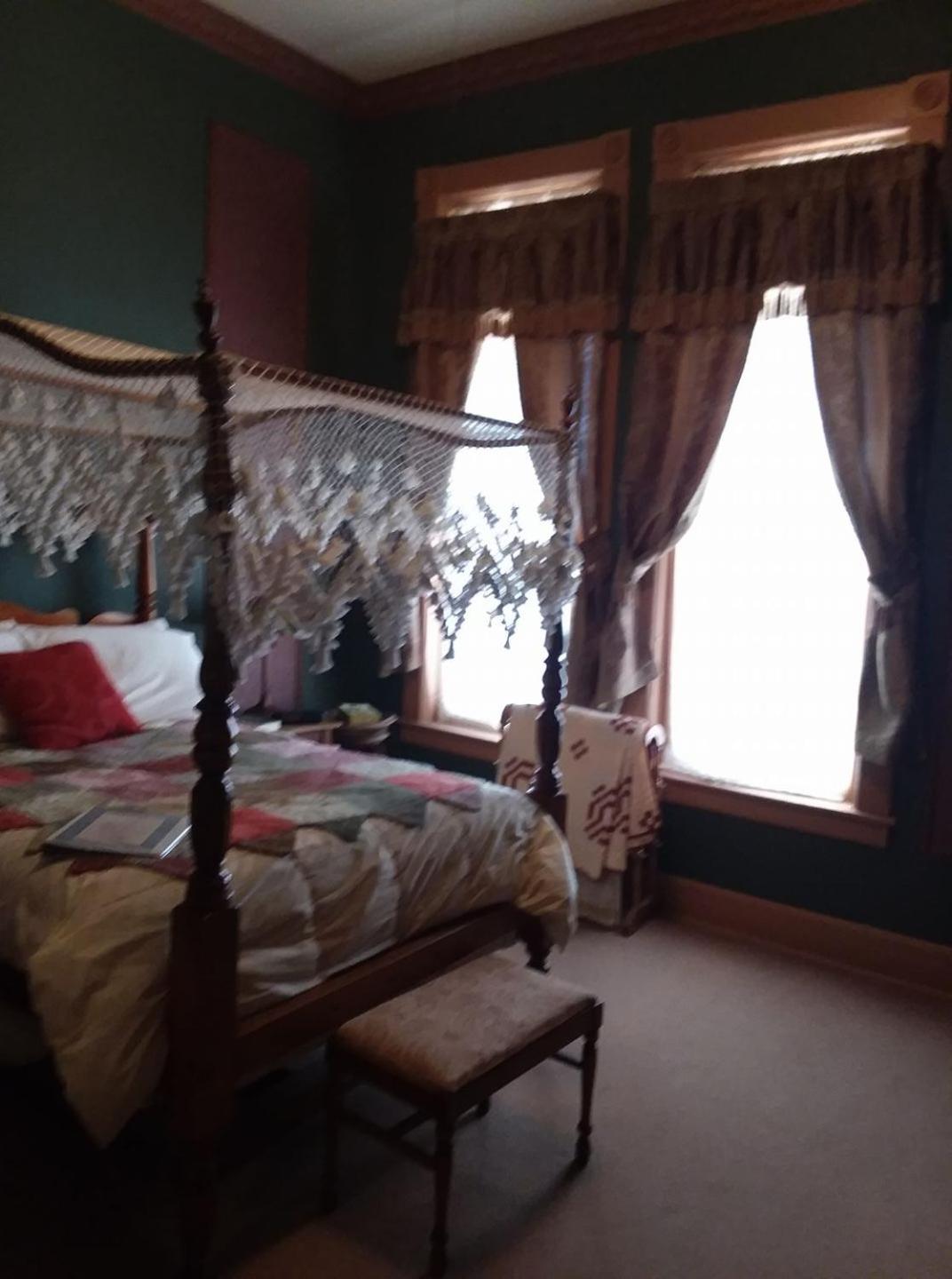 Deluxe Suite photo 2
