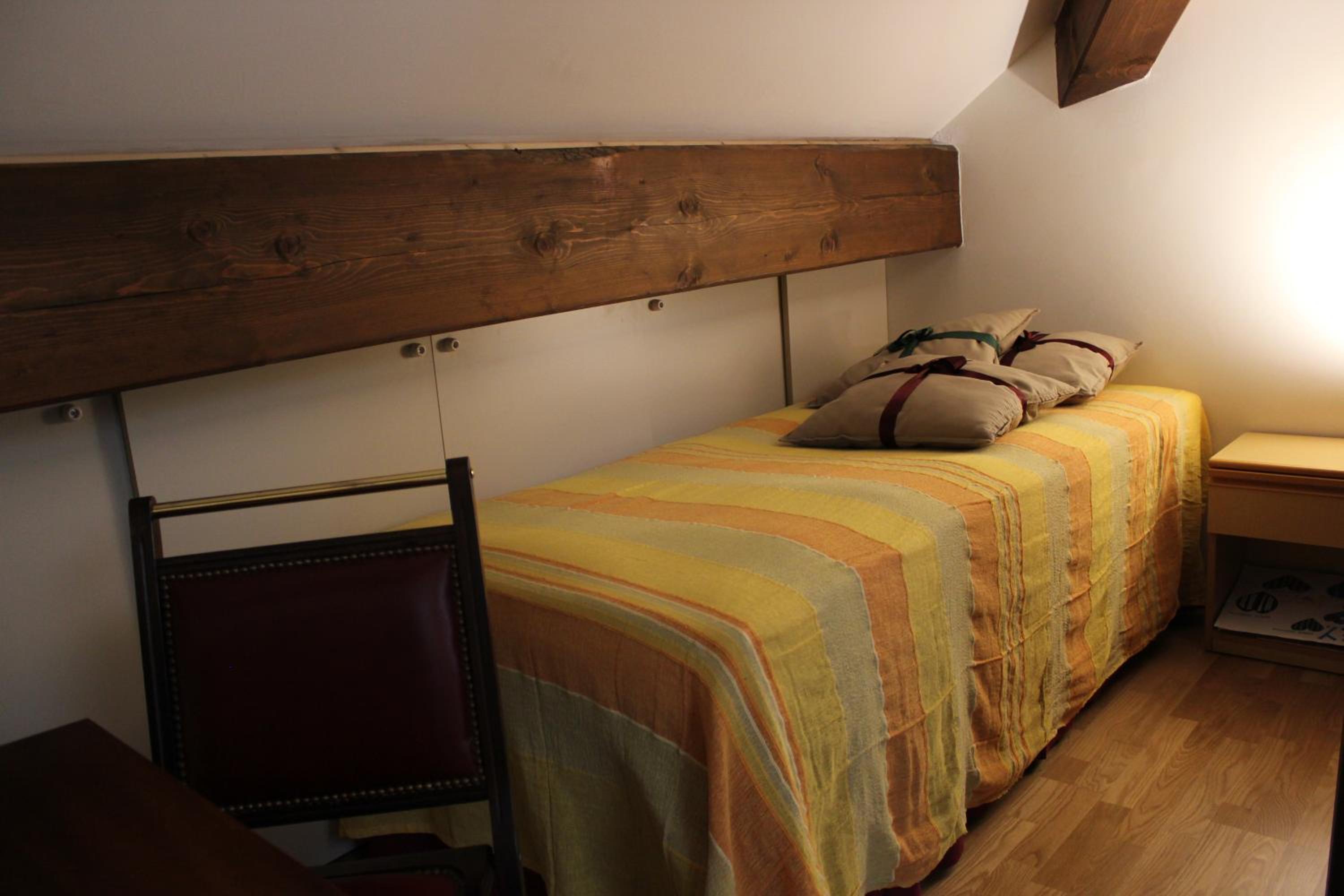 Apartment - Split Level - Photo 6