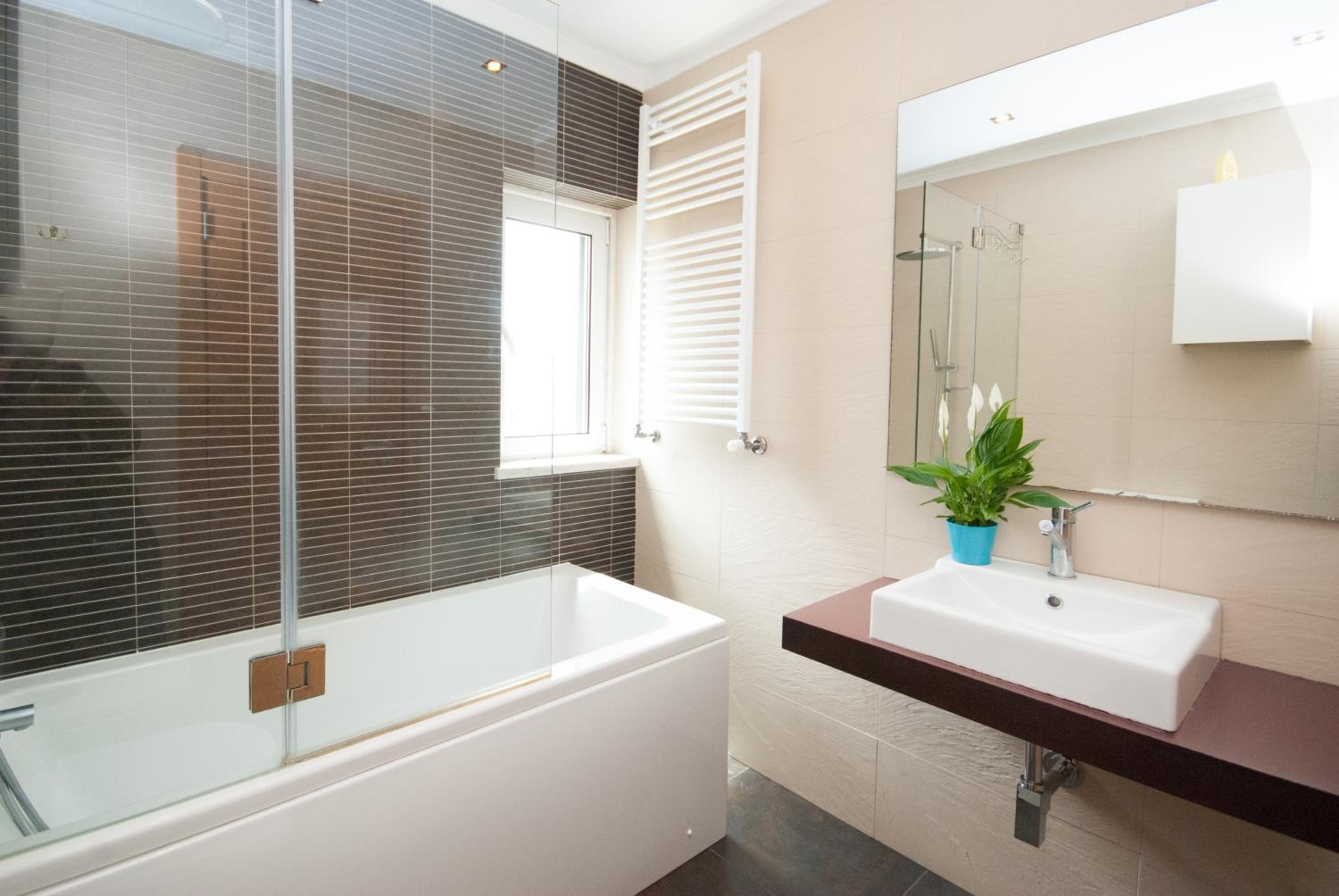 Double Room With Shared Bathroom photo 2