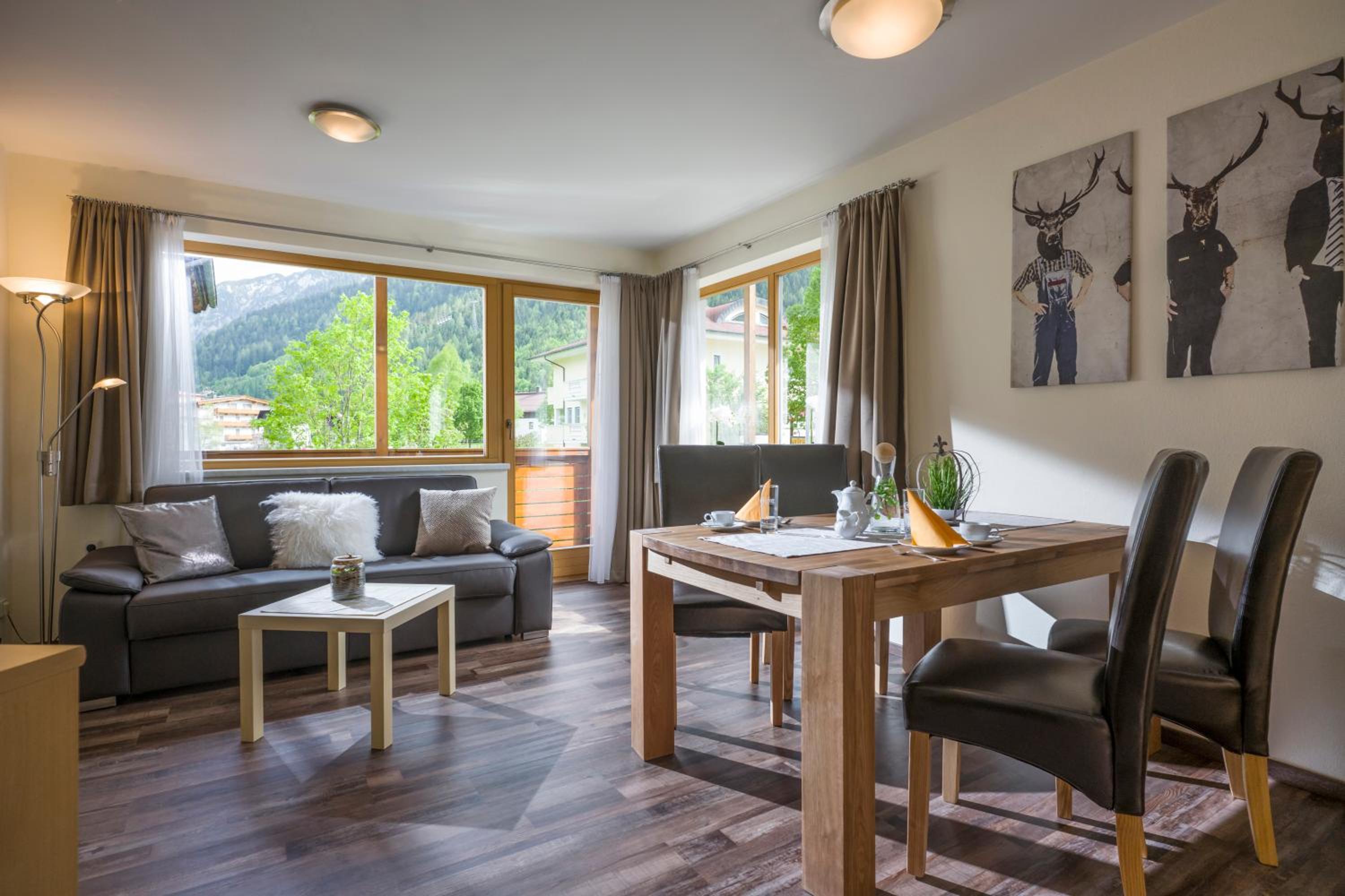Apartment (2-4 Adults)