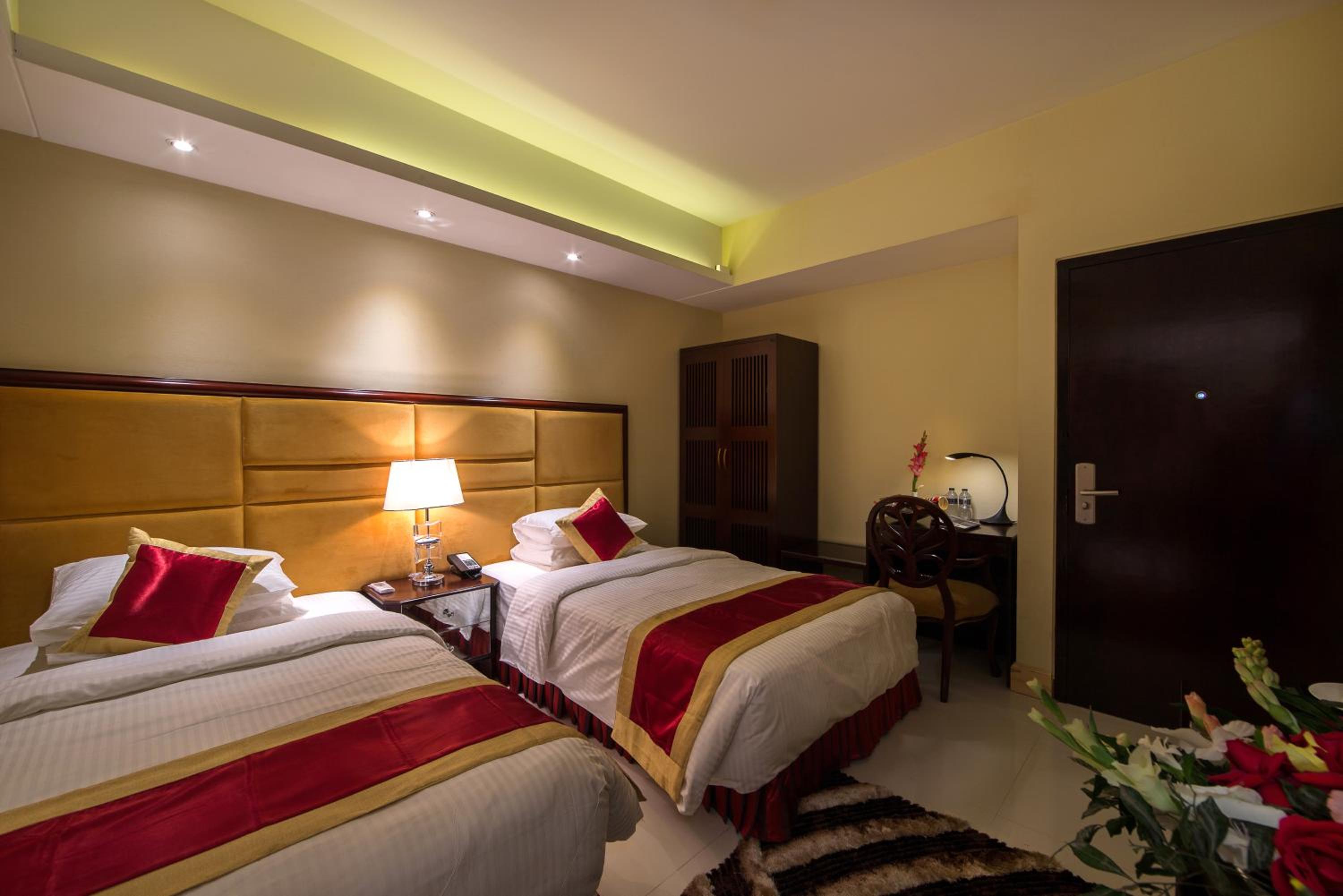 Deluxe Twin Room photo 3