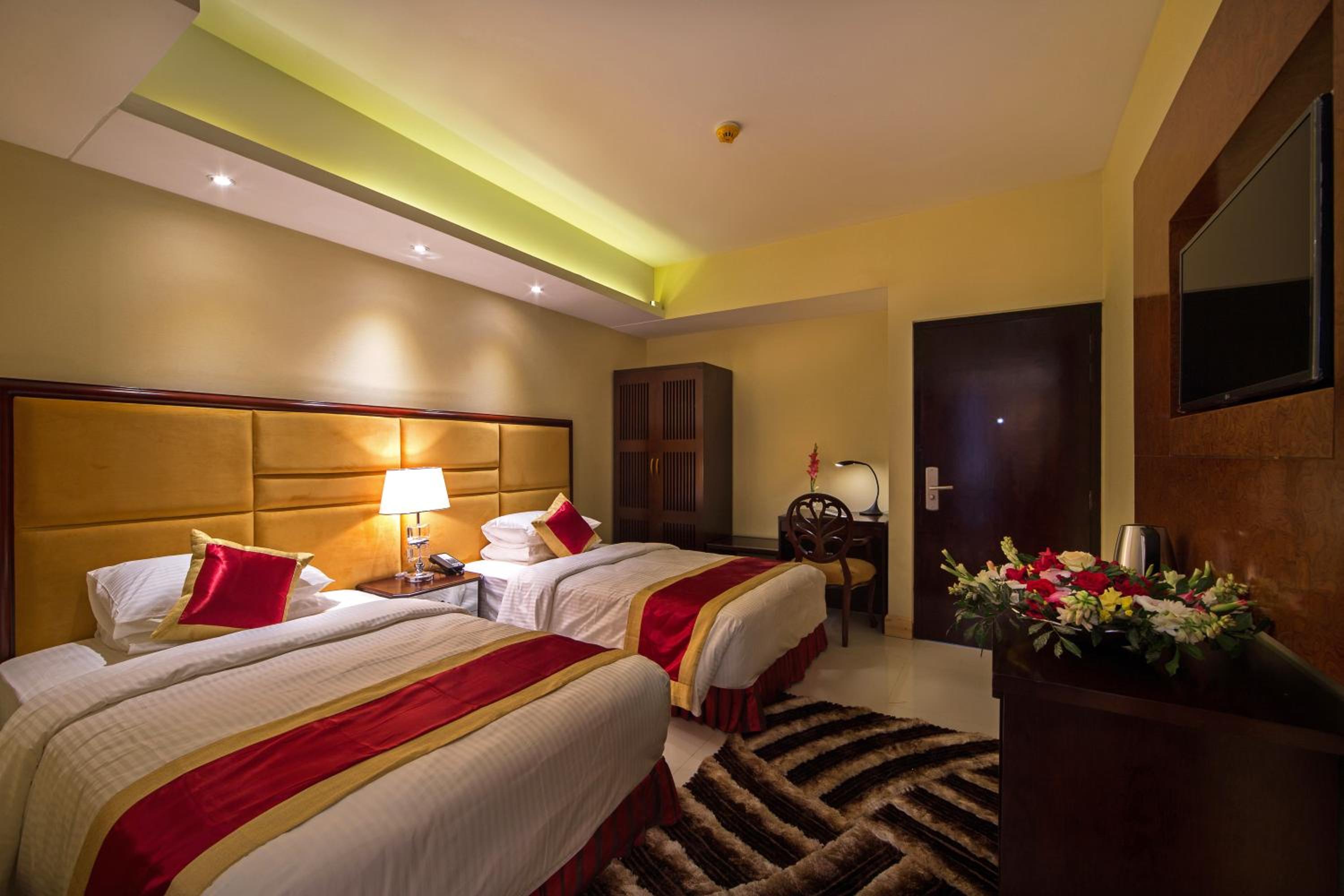 Deluxe Twin Room photo 1