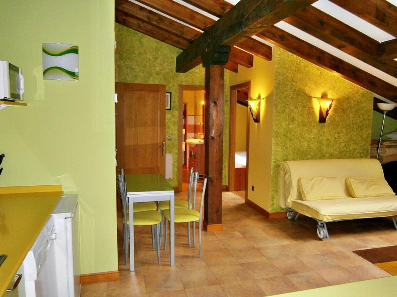 One-Bedroom Apartment - Photo 14