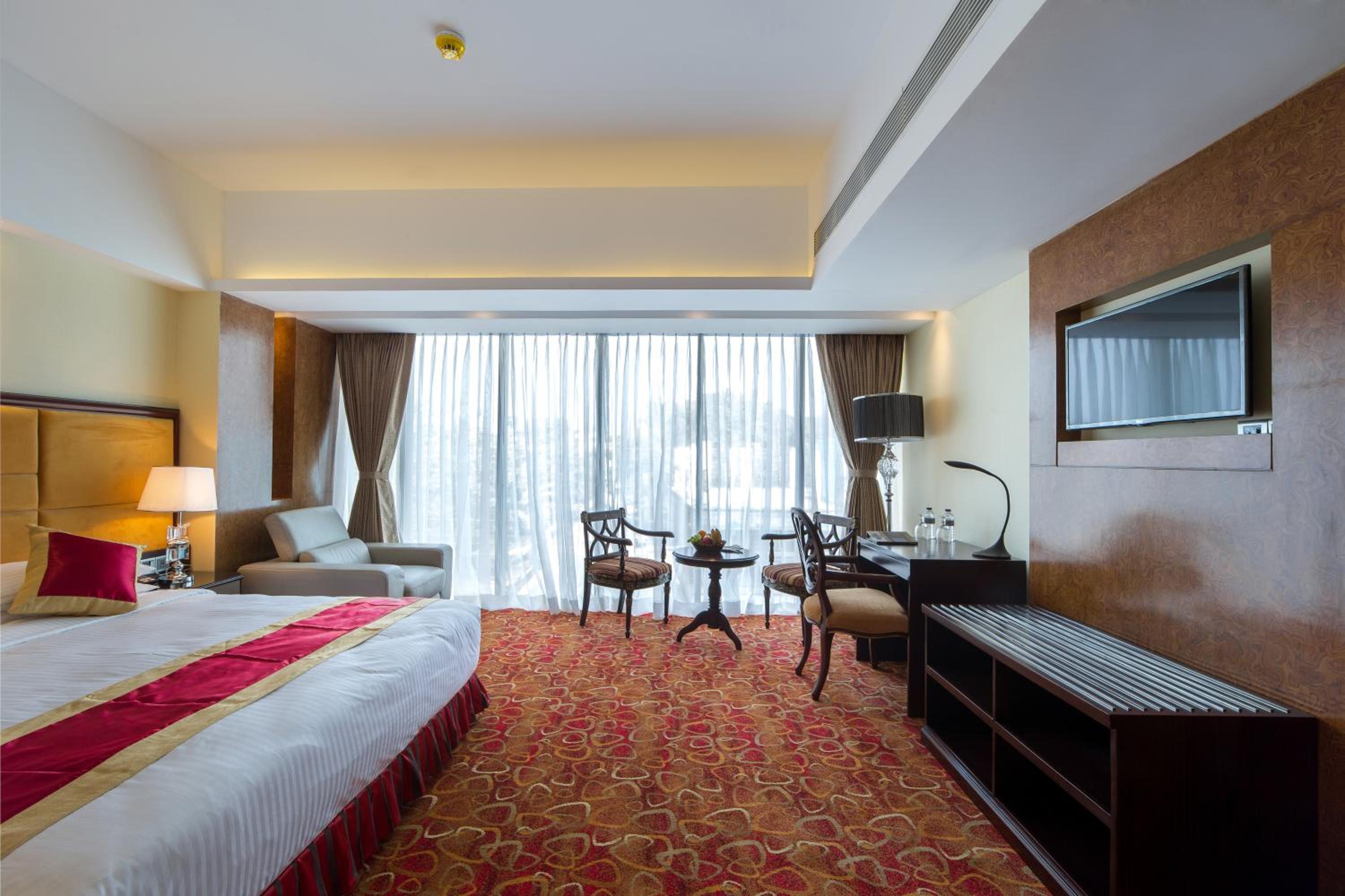 Royal Suite photo 3