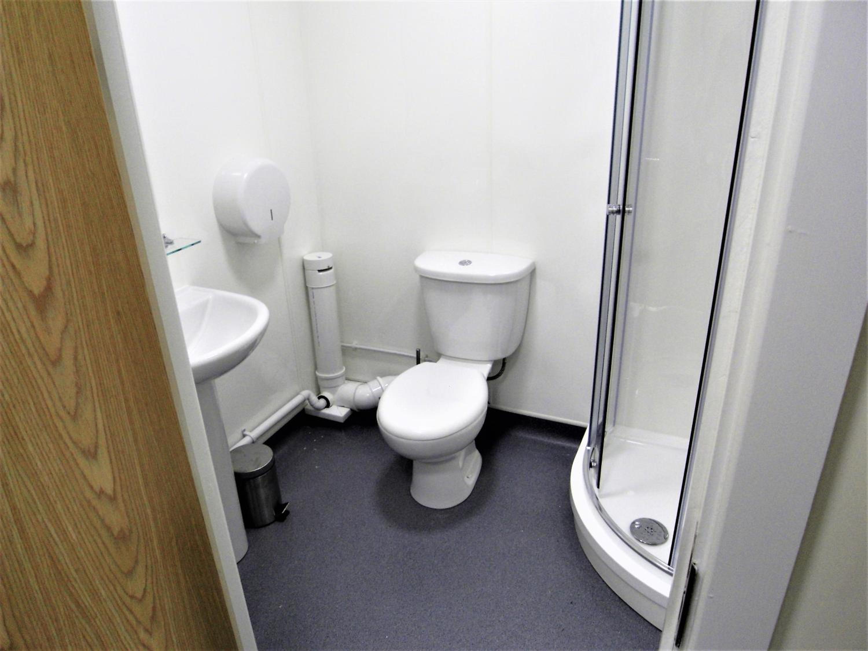 Double Room - Photo 3