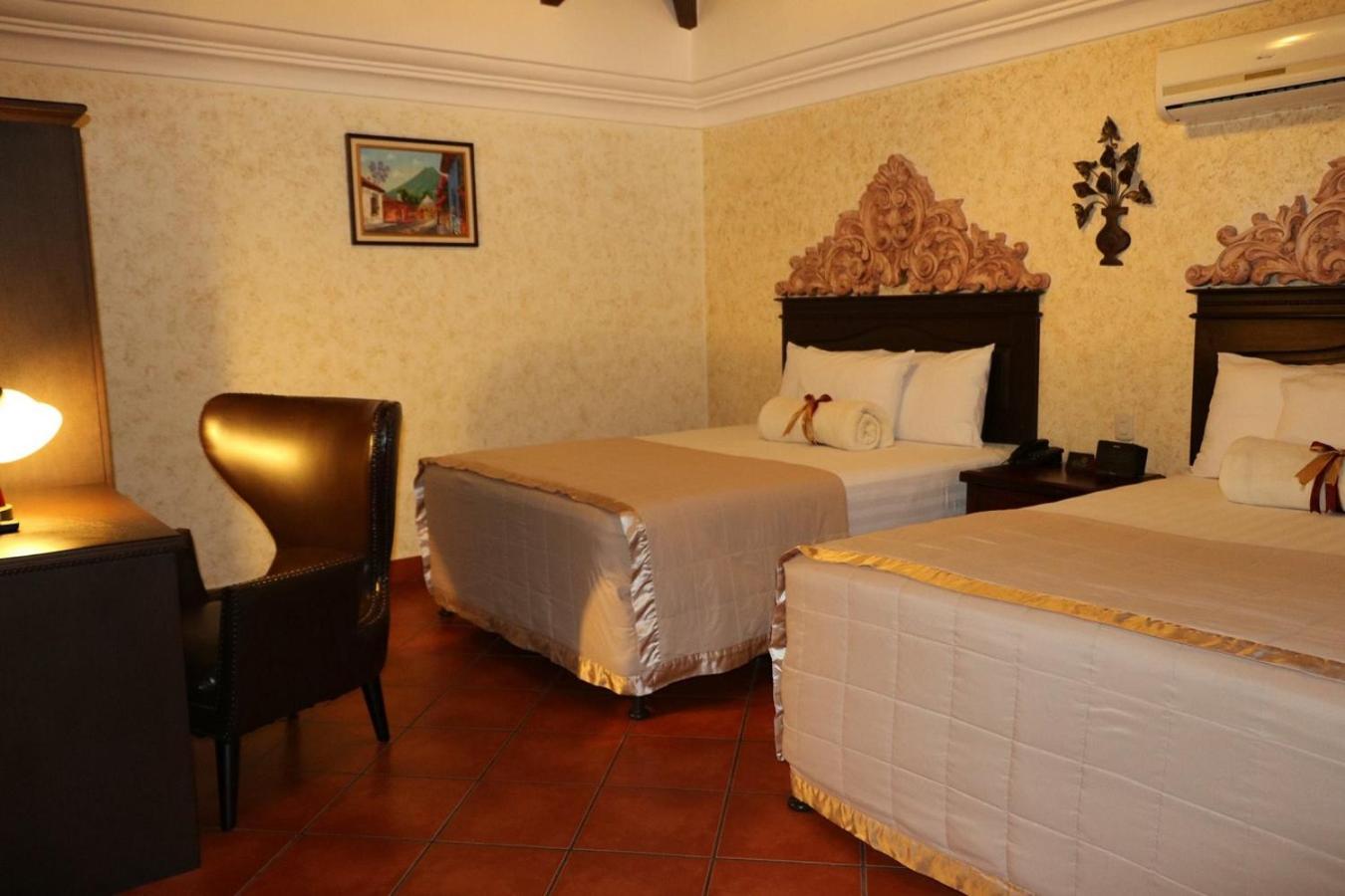 Twin Room with Private Bathroom